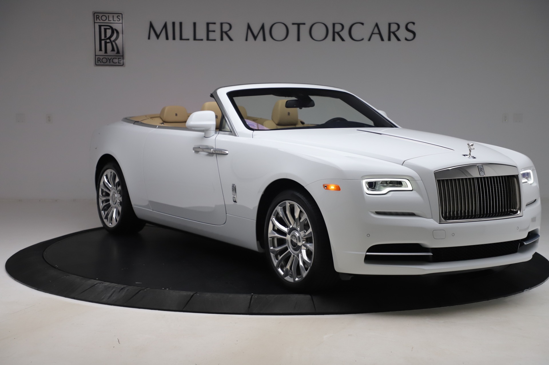 Rộ tin RollsRoyce Dawn đang về Việt Nam Cực phẩm mui trần ăn chơi cho  giới đại gia