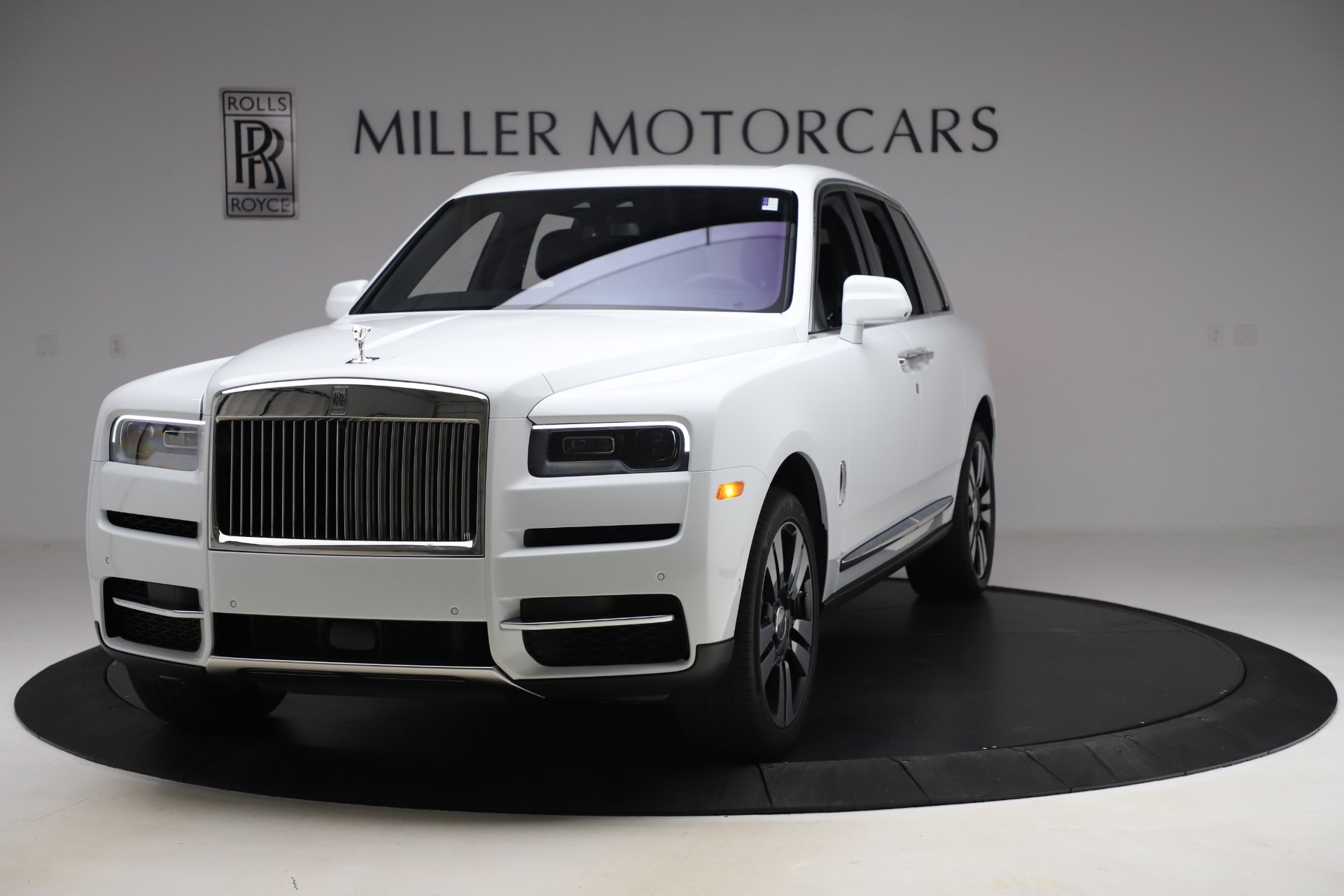 2020 Rolls-Royce Cullinan SUV: Latest Prices, Reviews, Specs, Photos and  Incentives