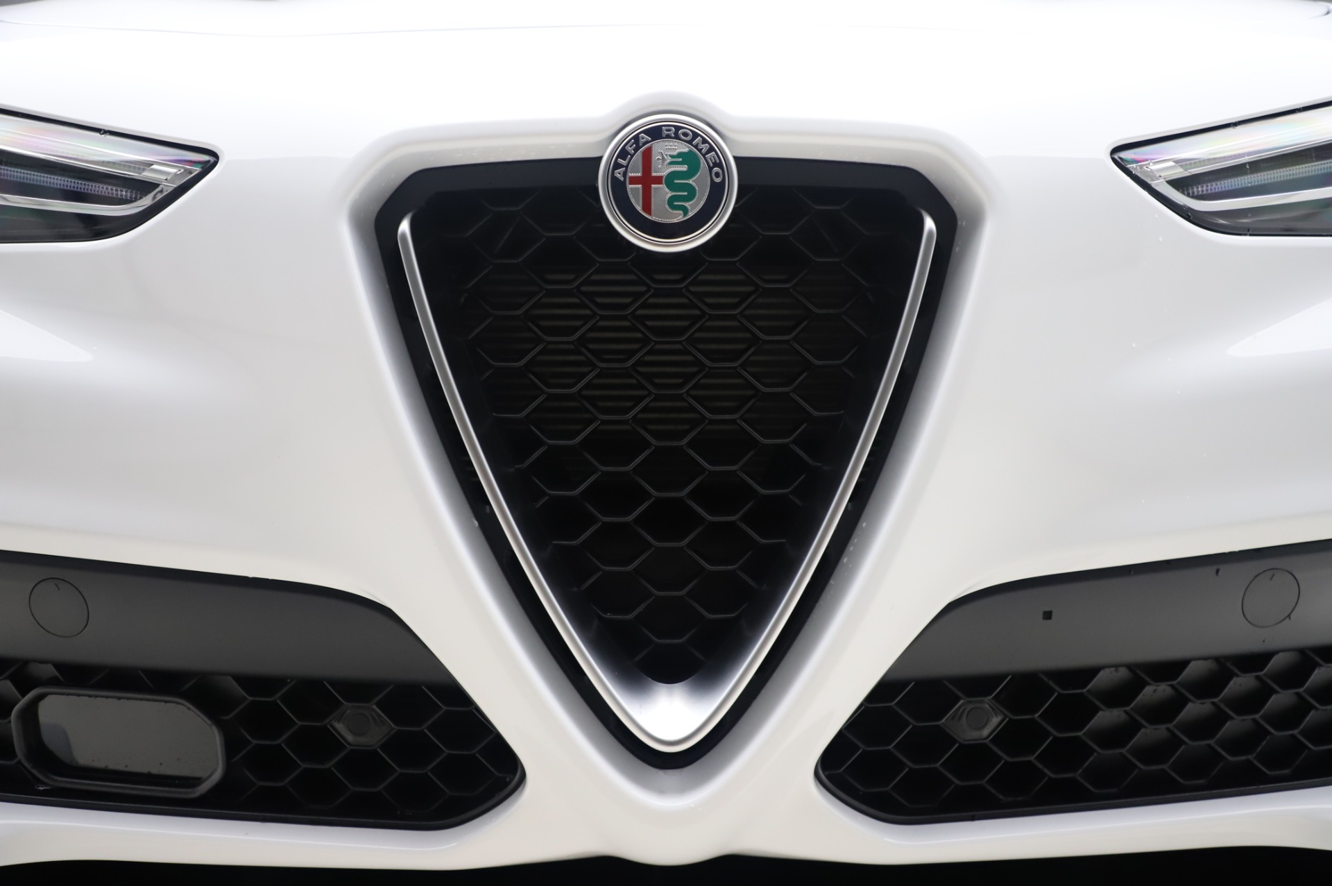 New-2020-Alfa-Romeo-Stelvio-Q4