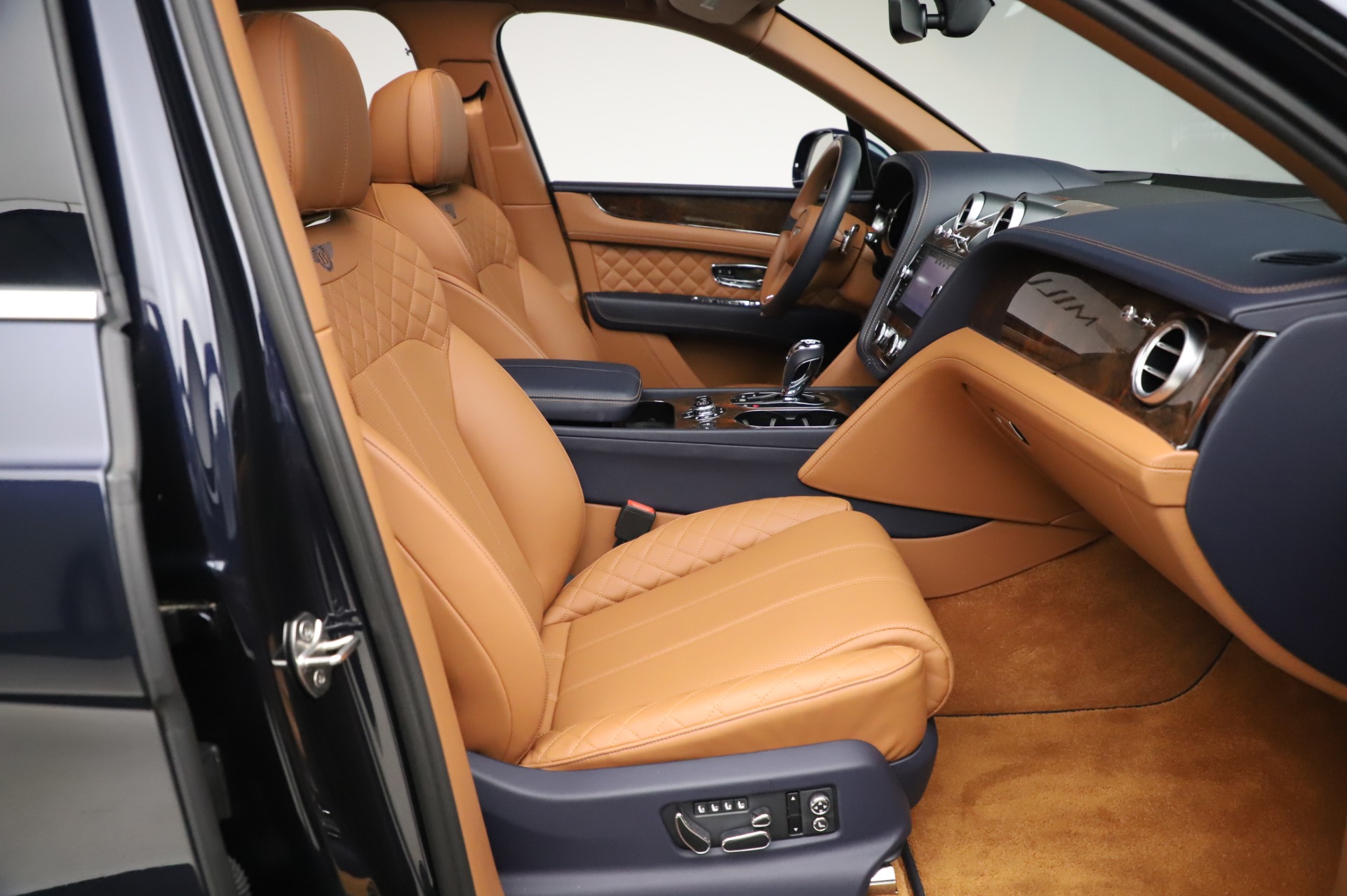 Used-2018-Bentley-Bentayga-W12-Signature-Edition