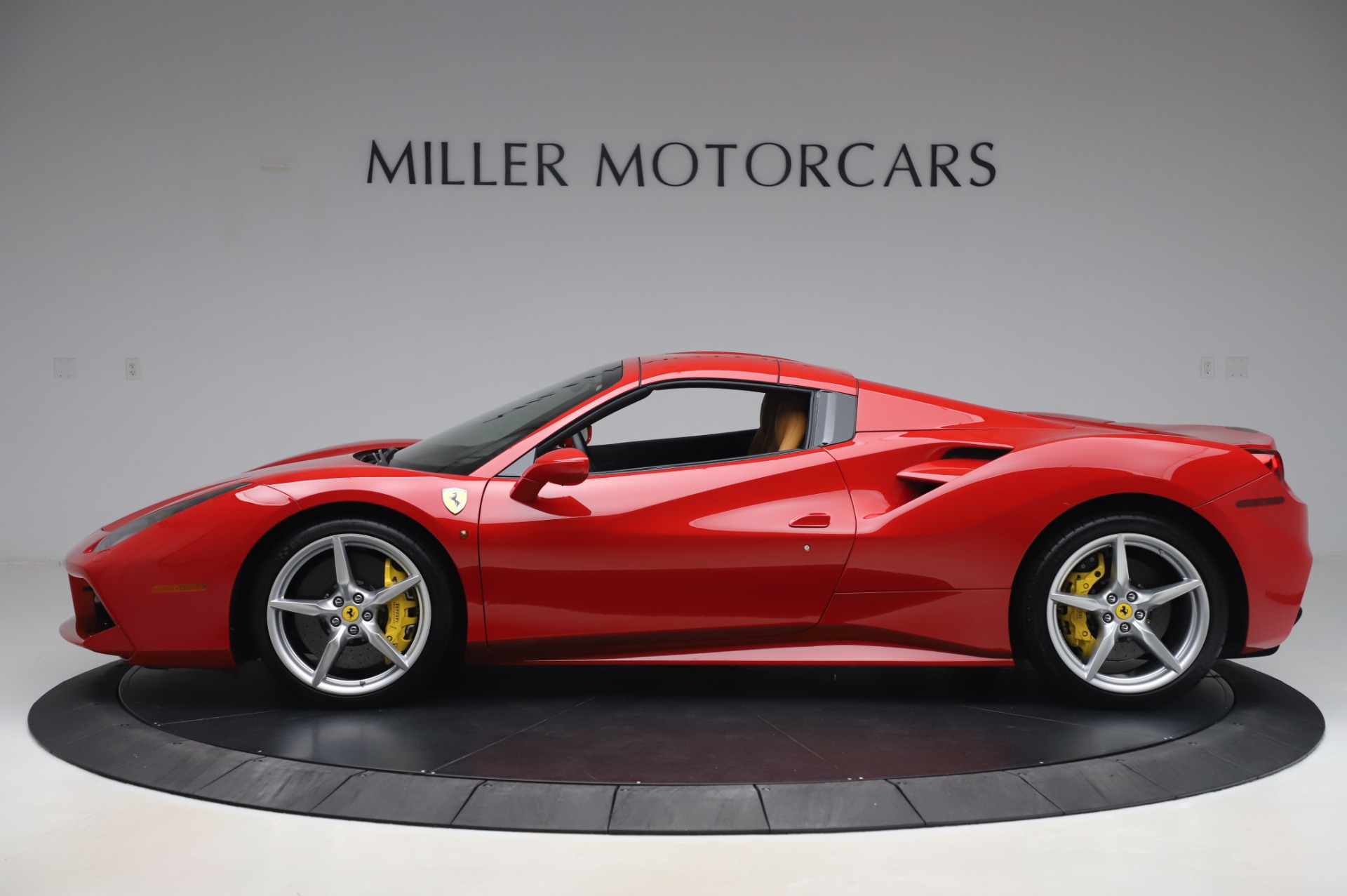 scuderia ferrari base