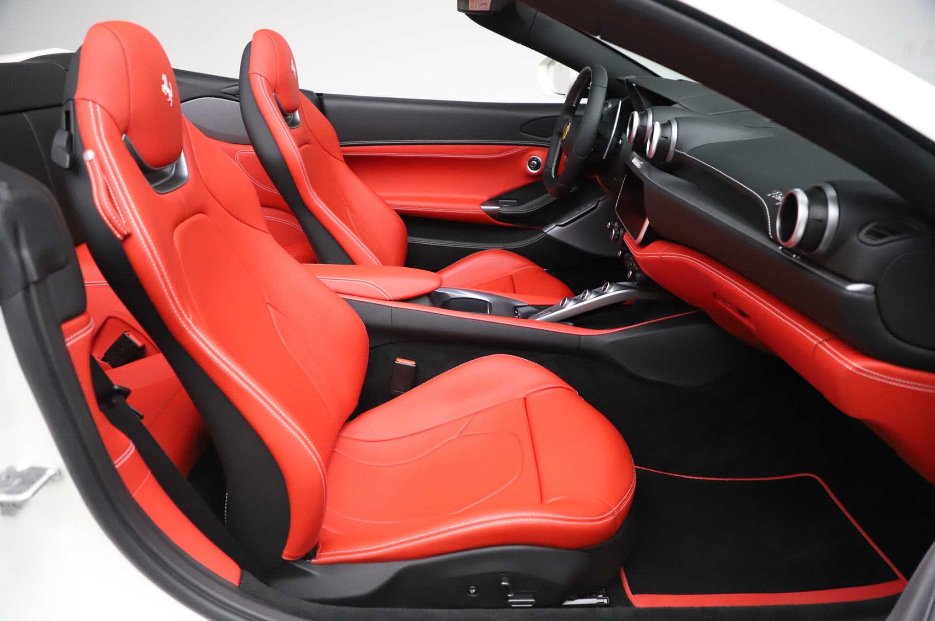 ferrari base model