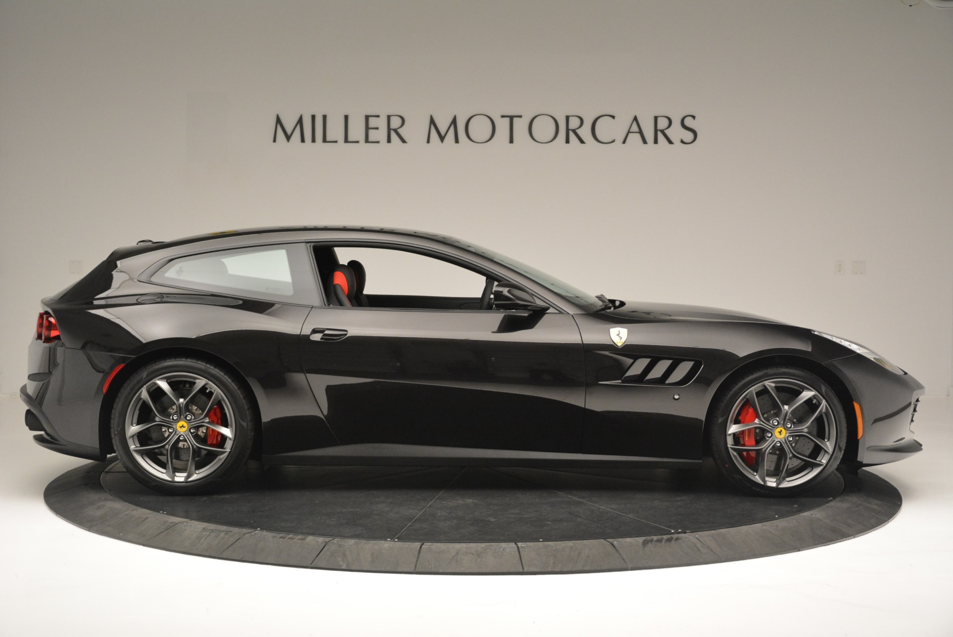 2018 ferrari gtc4lusso t
