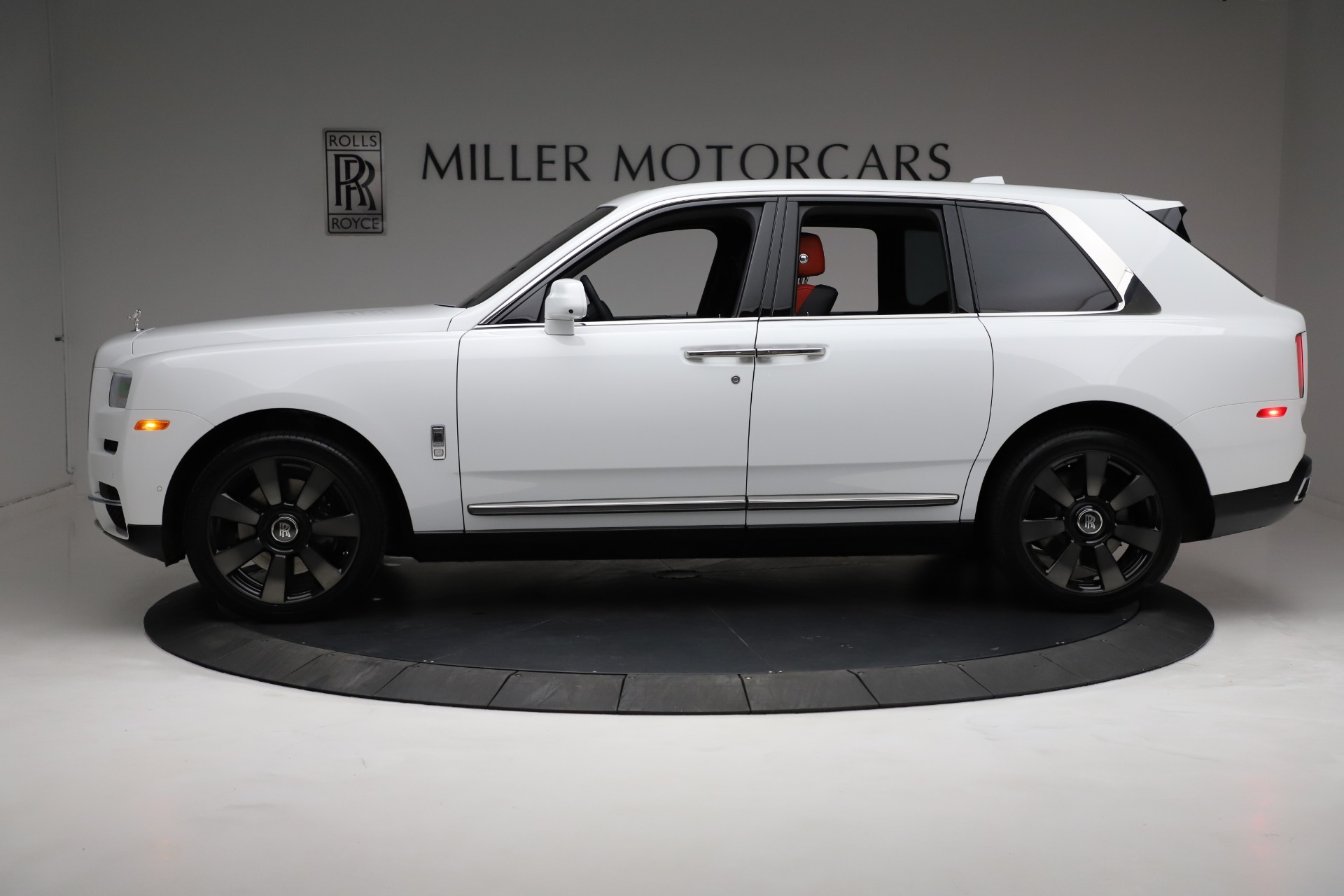 Rent the RollsRoyce Cullinan White car in Cassis