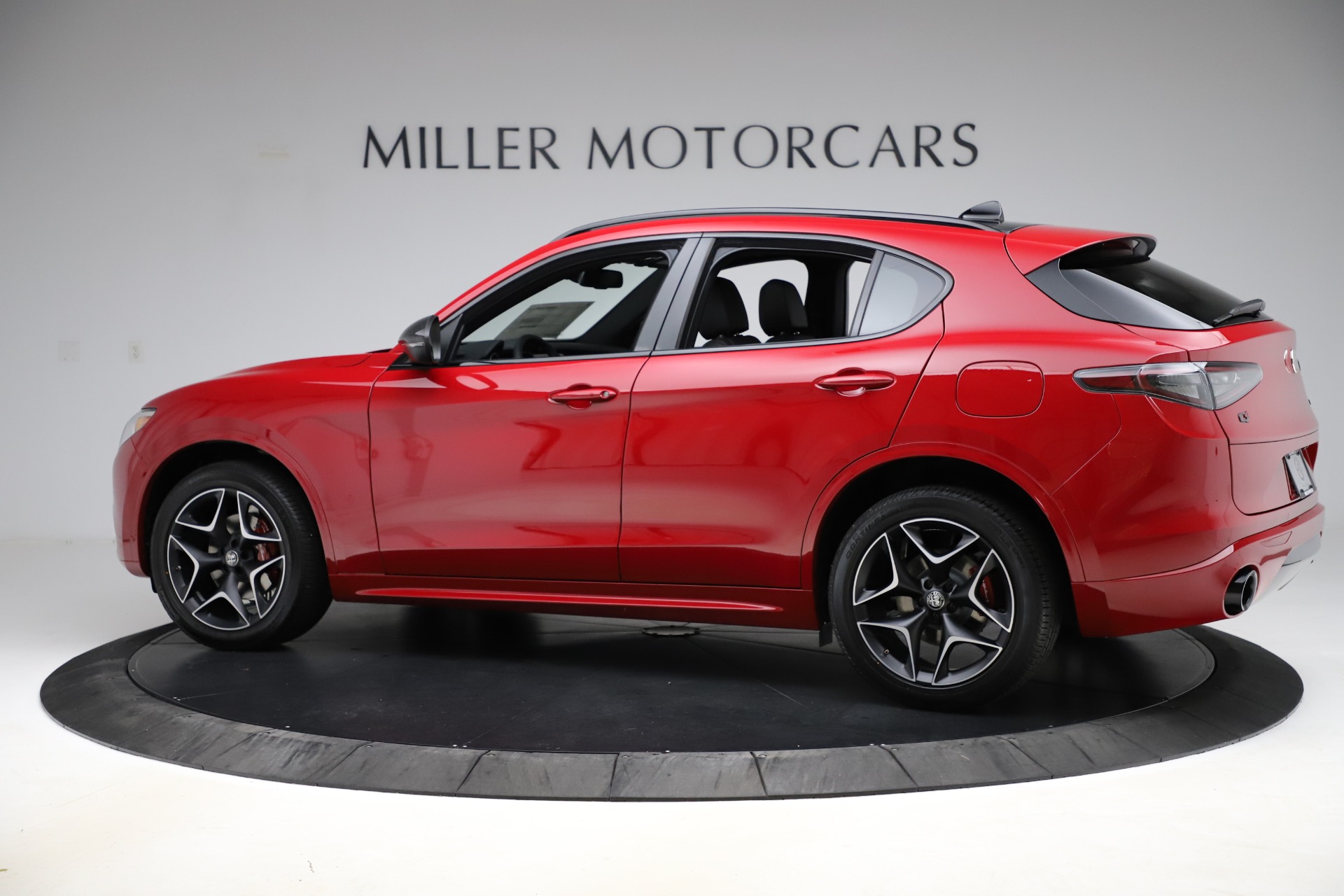 16+ Alfa Romeo Stelvio Ti Sport Rear Wallpaper full HD