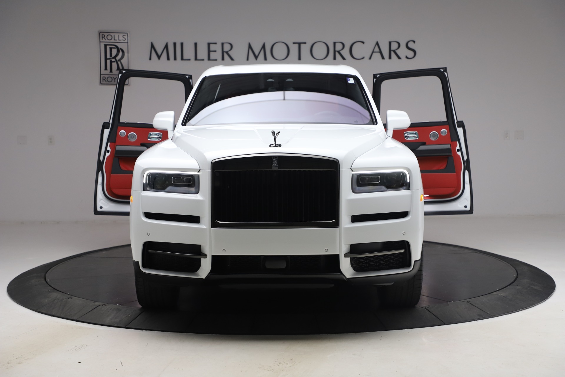 Bán xe RollsRoyce Cullinan 2021 giá 39 tỷ 500 tr  2035899