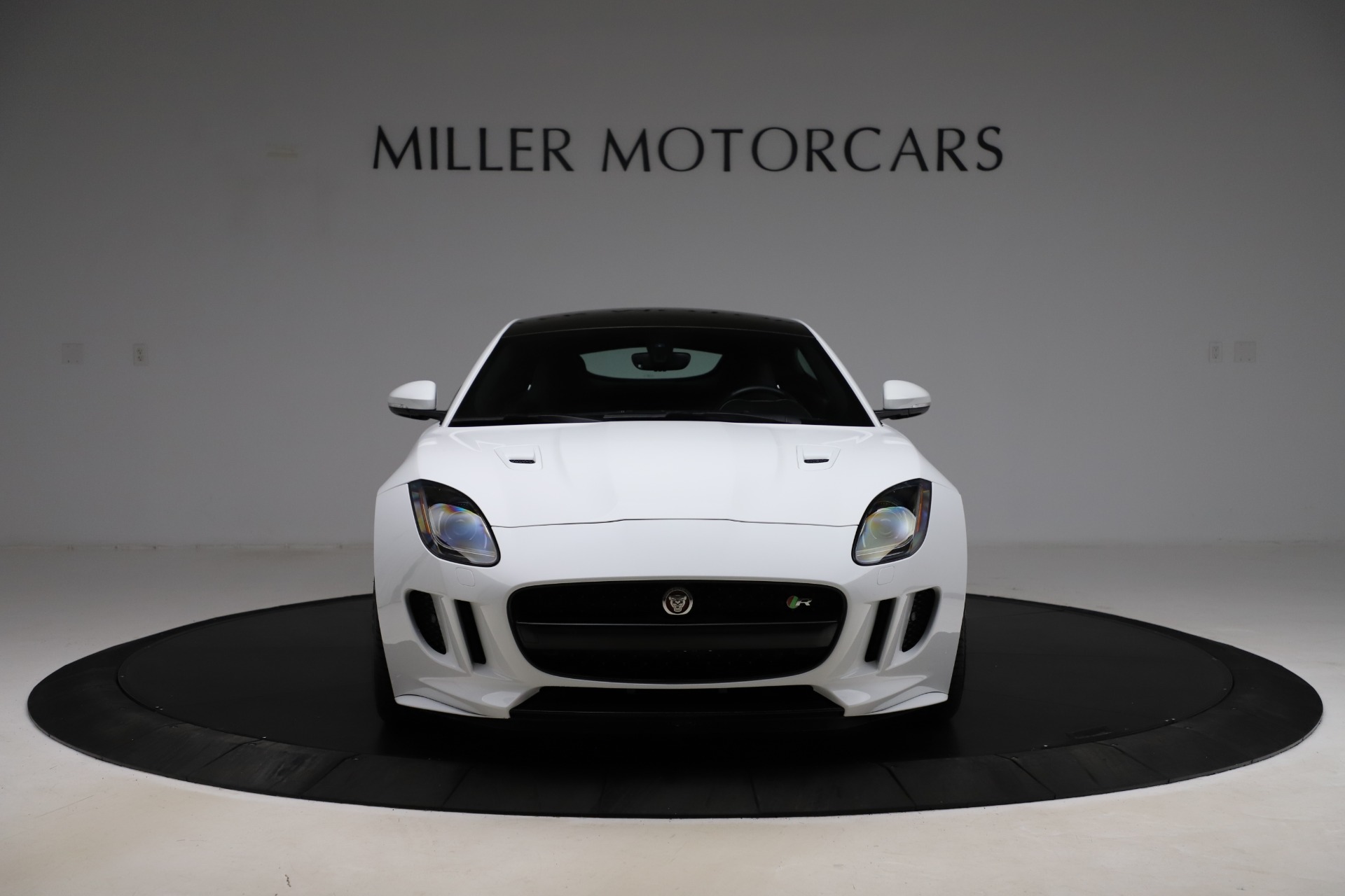 Used-2016-Jaguar-F-TYPE-R