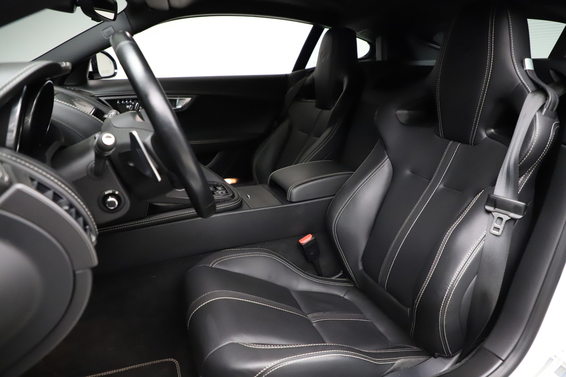 Used-2016-Jaguar-F-TYPE-R