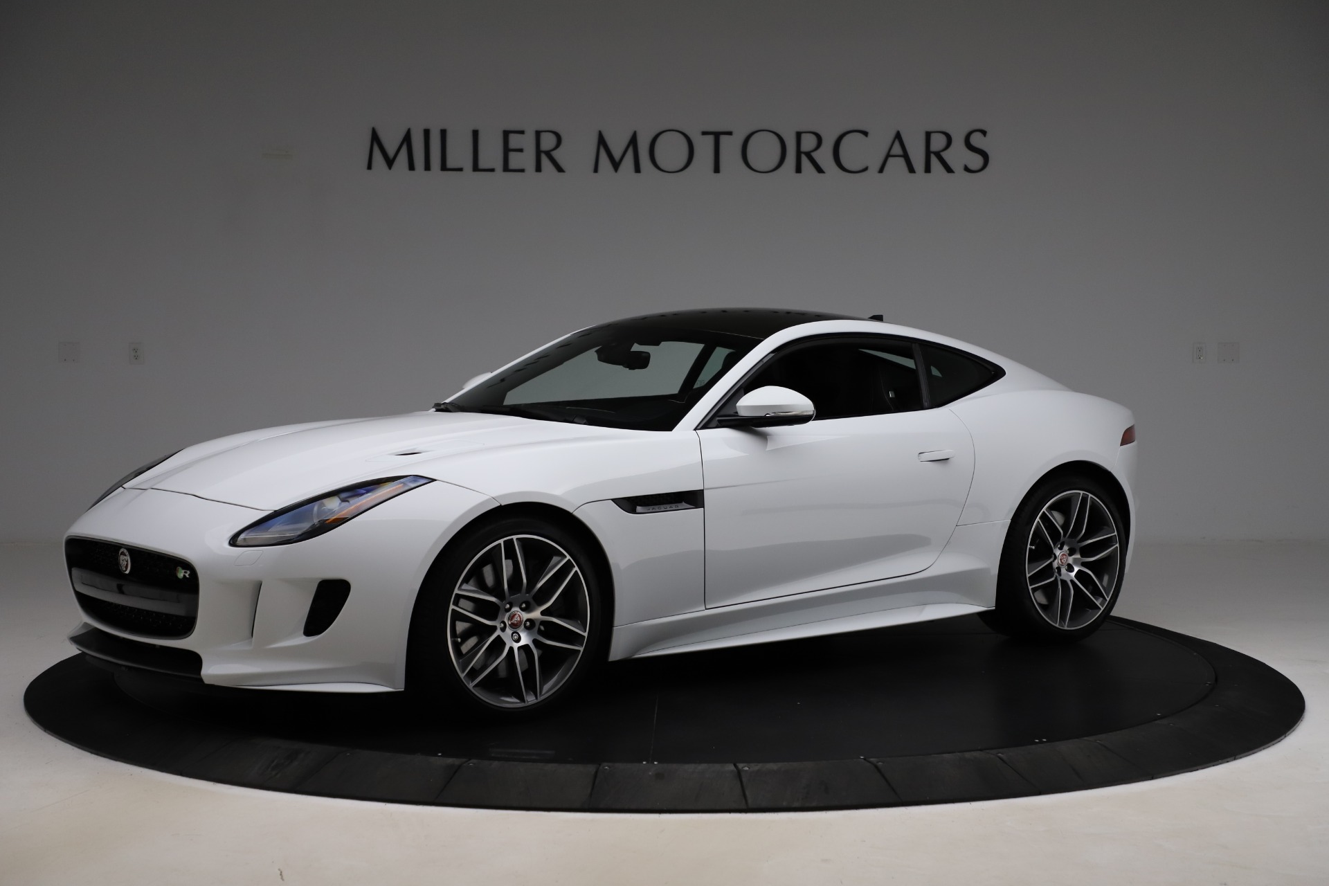 Used-2016-Jaguar-F-TYPE-R