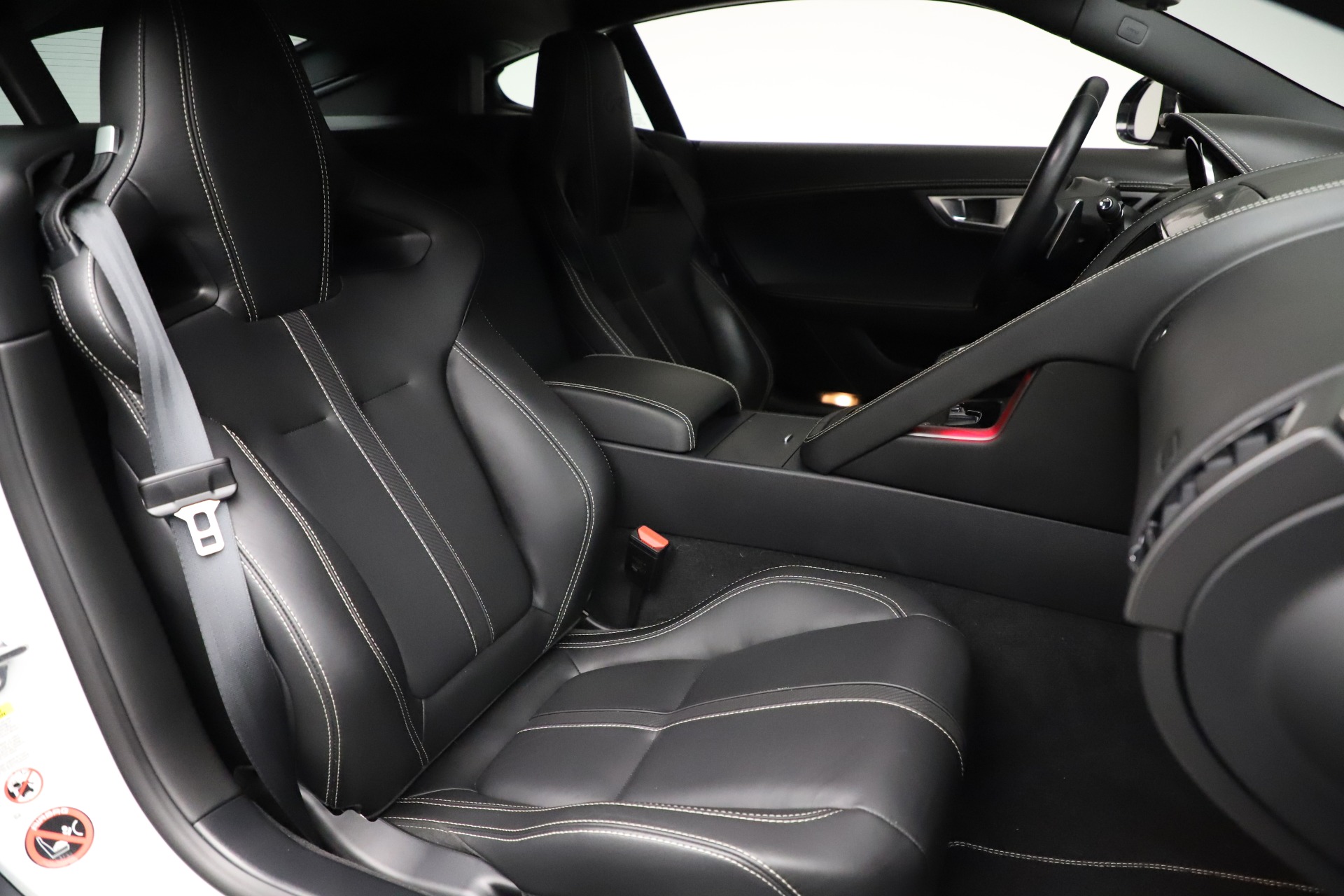 Used-2016-Jaguar-F-TYPE-R