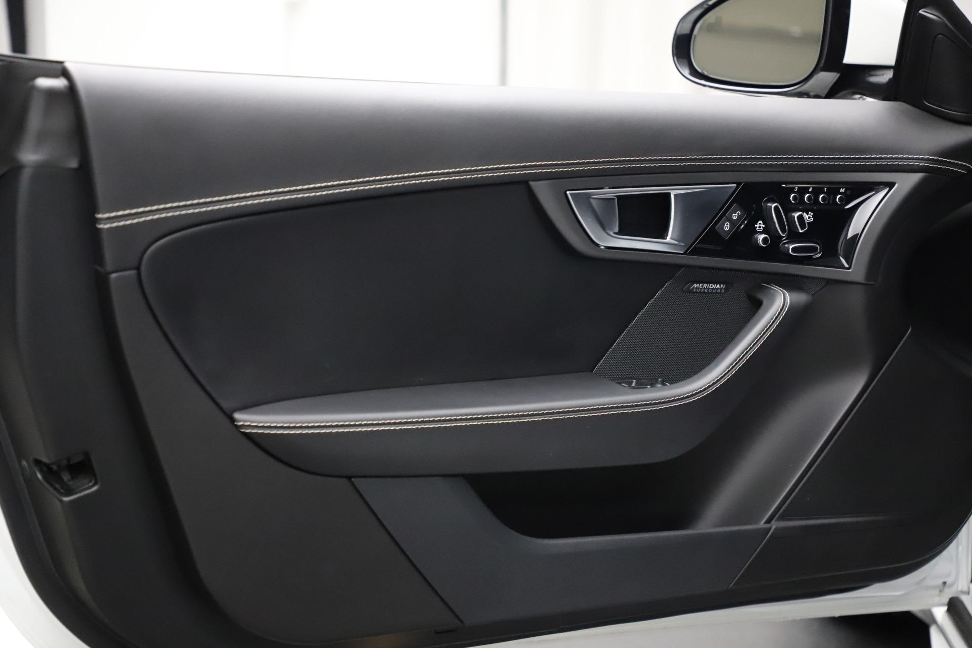 Used-2016-Jaguar-F-TYPE-R