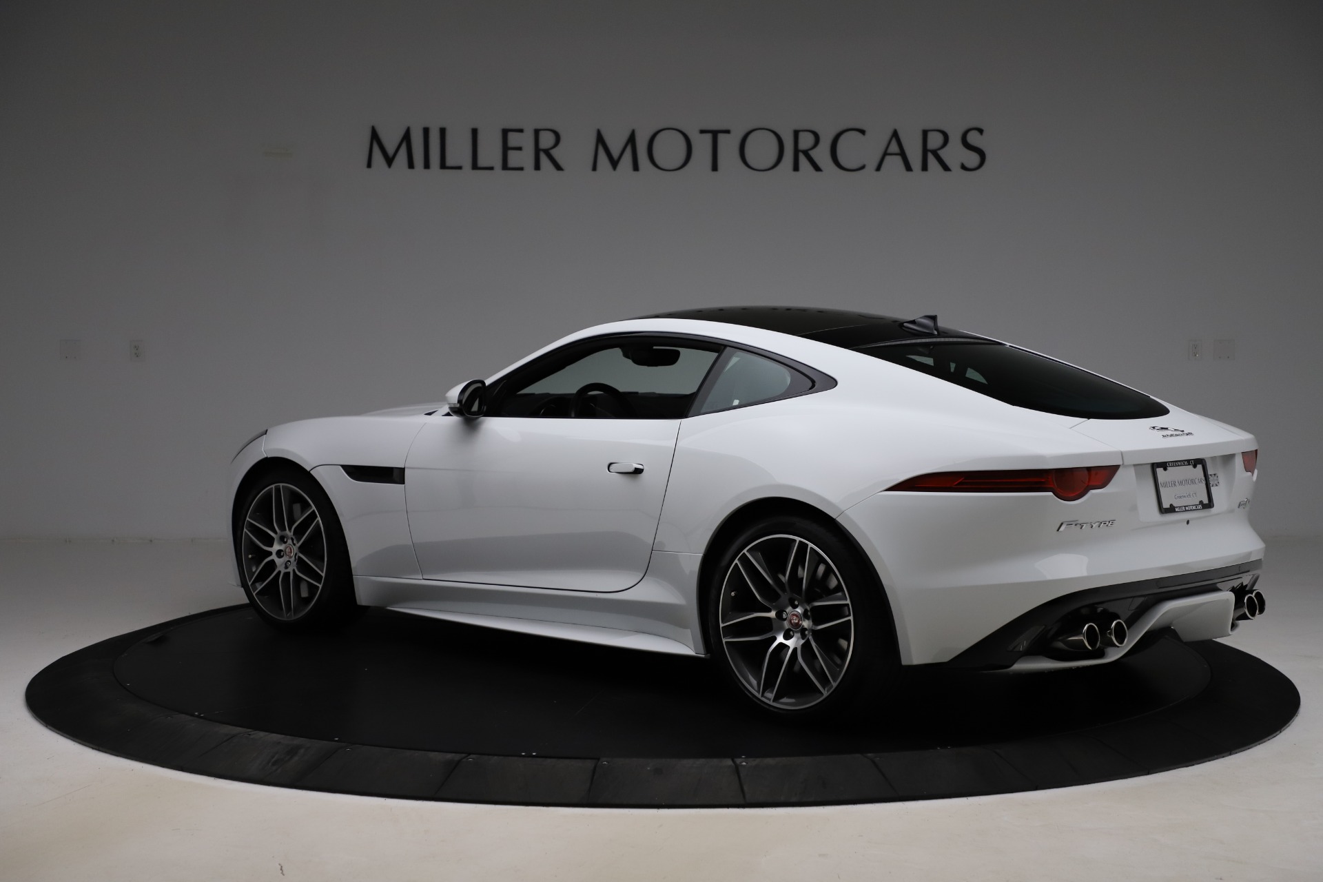 Used-2016-Jaguar-F-TYPE-R