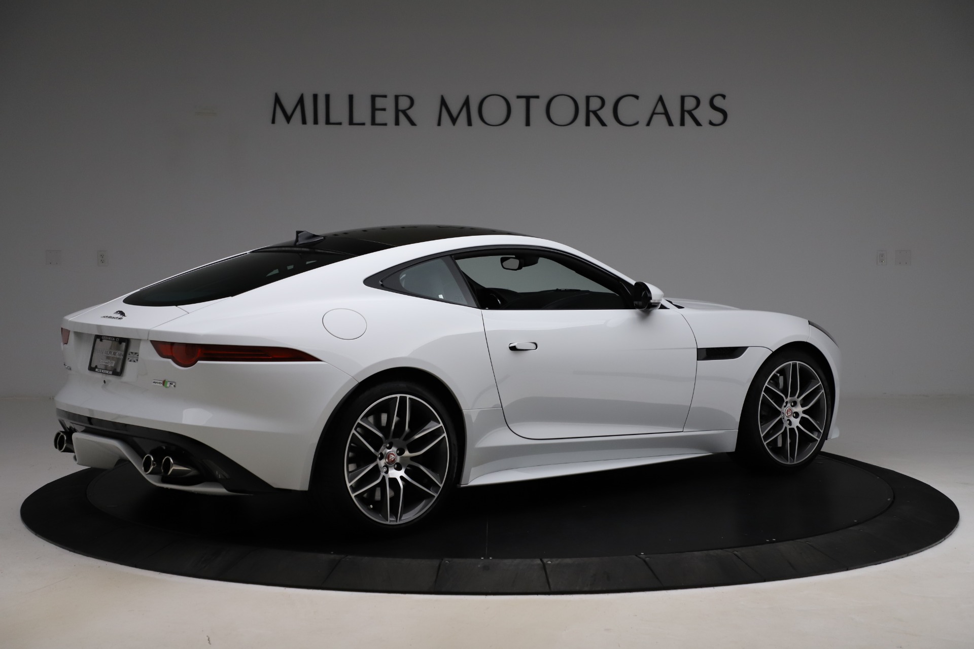 Used-2016-Jaguar-F-TYPE-R