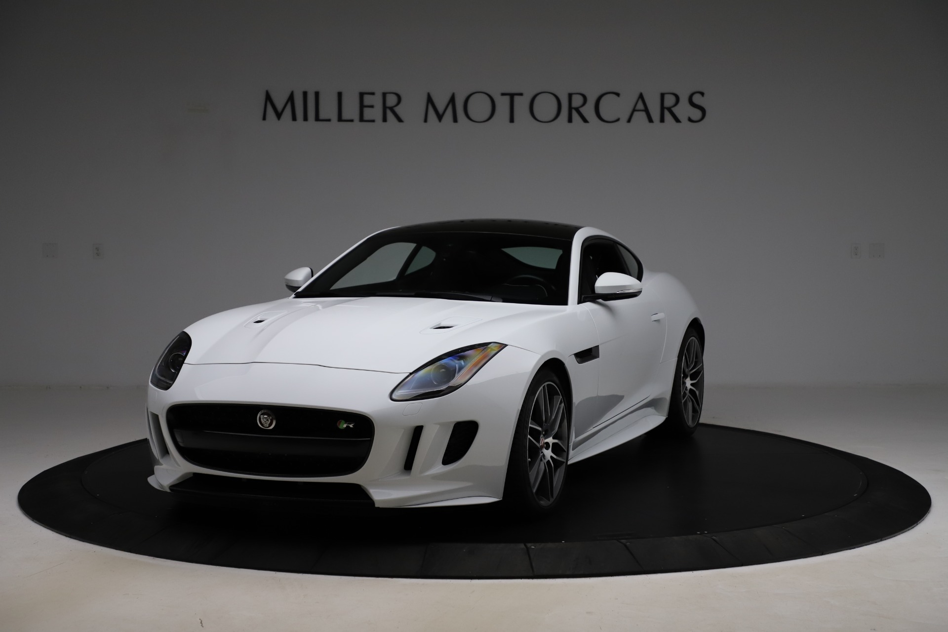 Used-2016-Jaguar-F-TYPE-R