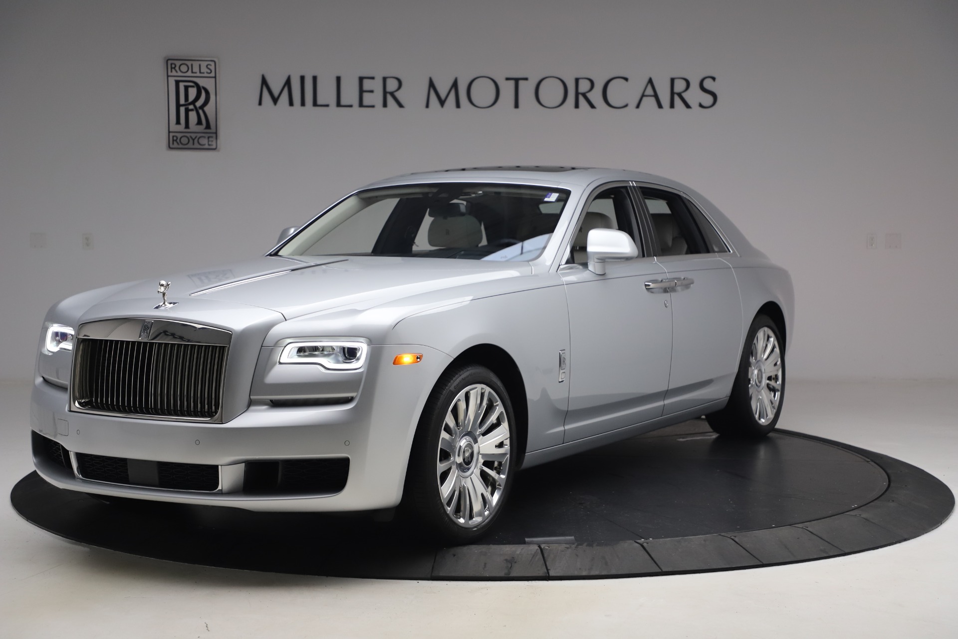 Xe siêu sang RollsRoyce Phantom 2018 có gì mới