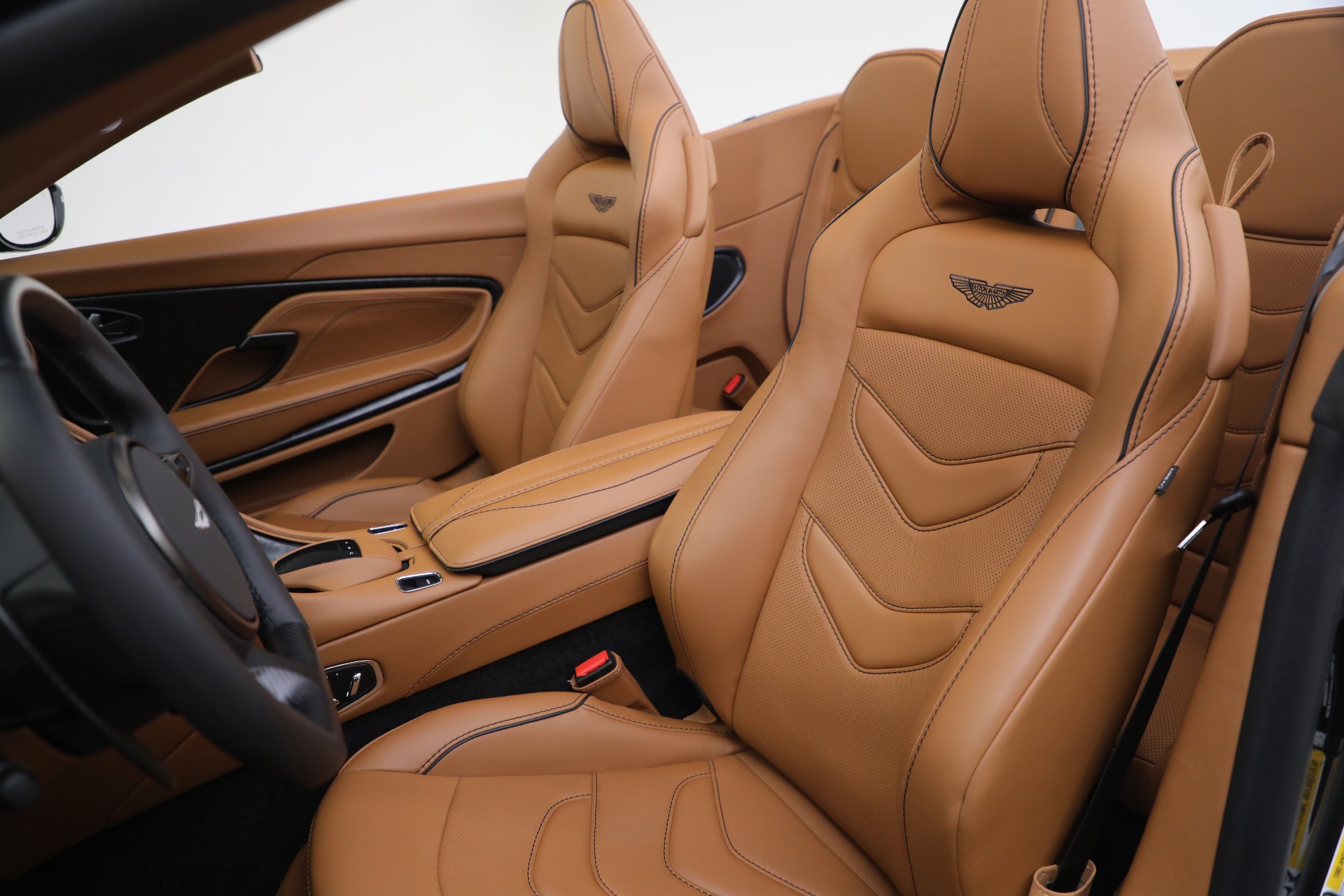 New 2021 Aston Martin DBS Superleggera Volante For Sale () | Miller