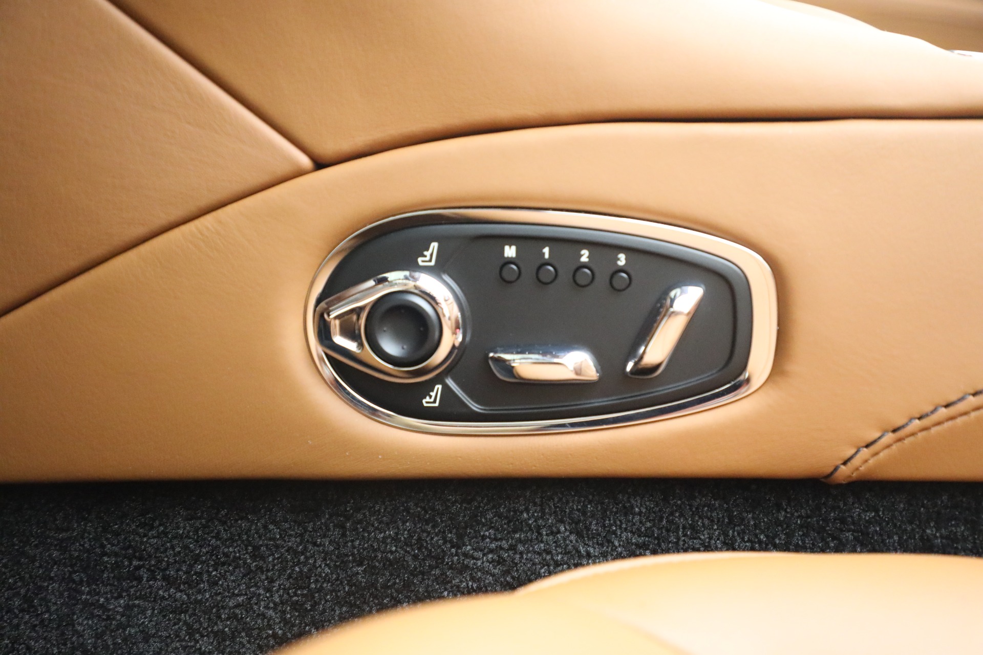 New 2021 Aston Martin DBS Superleggera Volante For Sale () | Miller