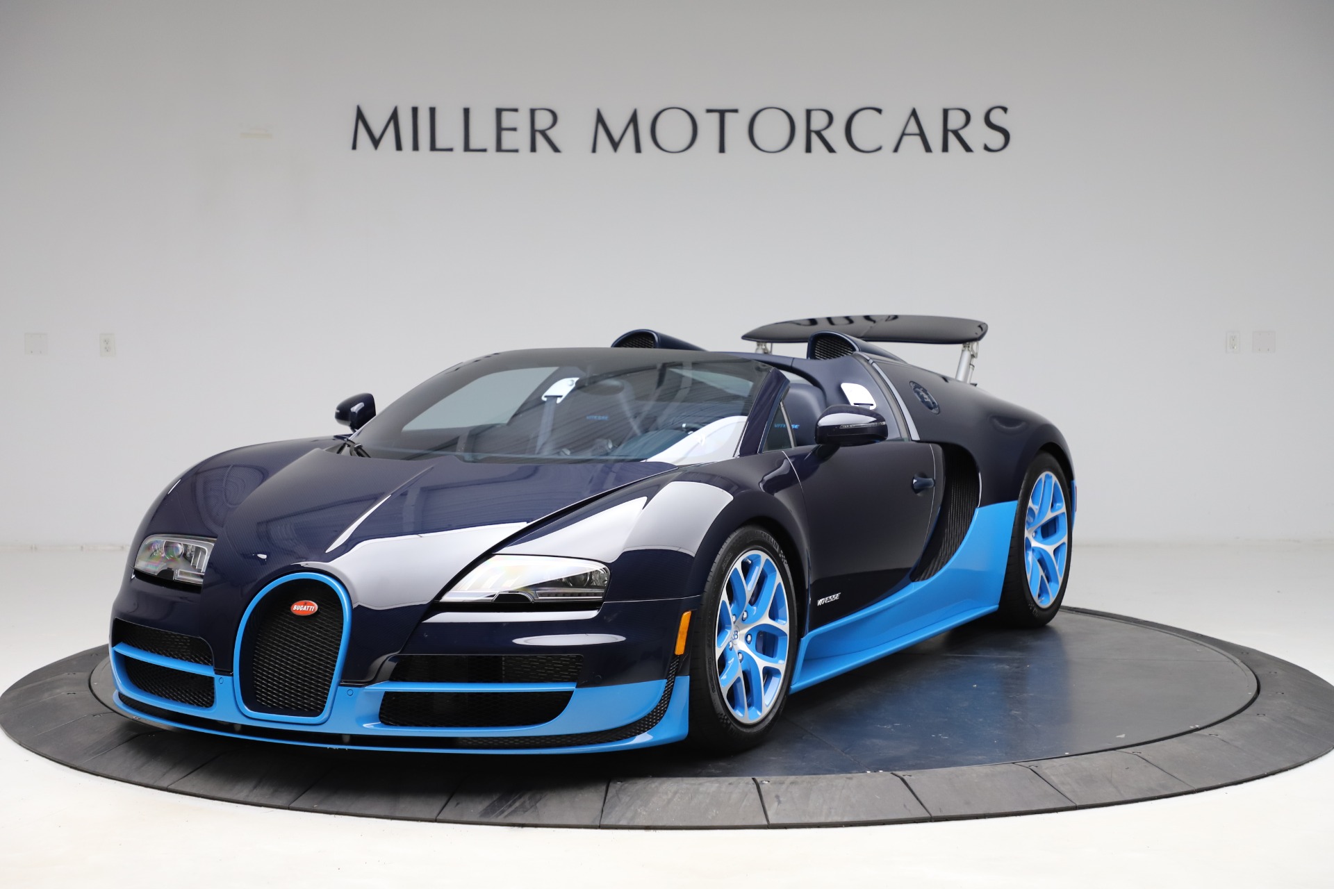 Pre-Owned 2014 Bugatti Veyron 16.4 Grand Sport Vitesse For Sale
