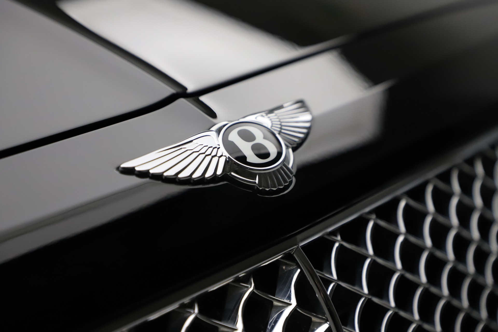 Used-2018-Bentley-Bentayga-W12-Signature