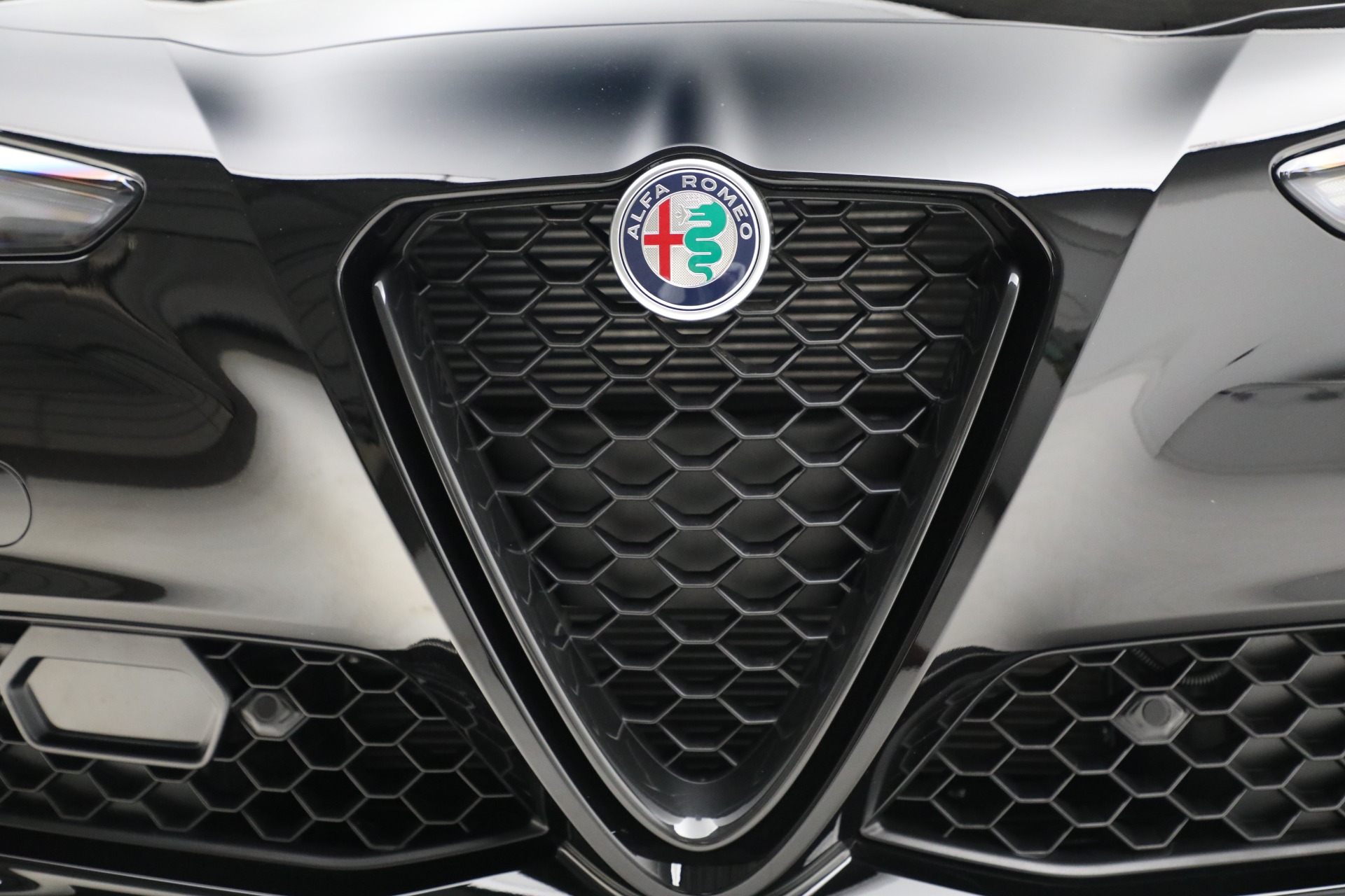 New-2021-Alfa-Romeo-Giulia-Q4