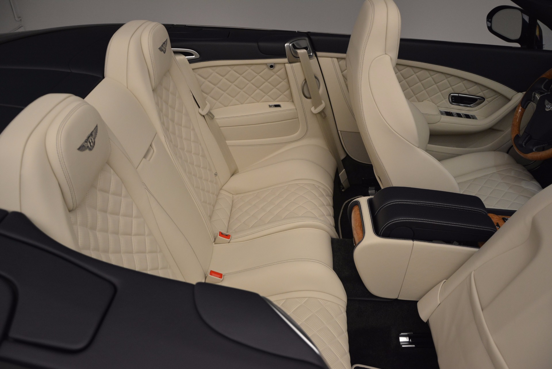 New-2017-Bentley-Continental-GT-V8