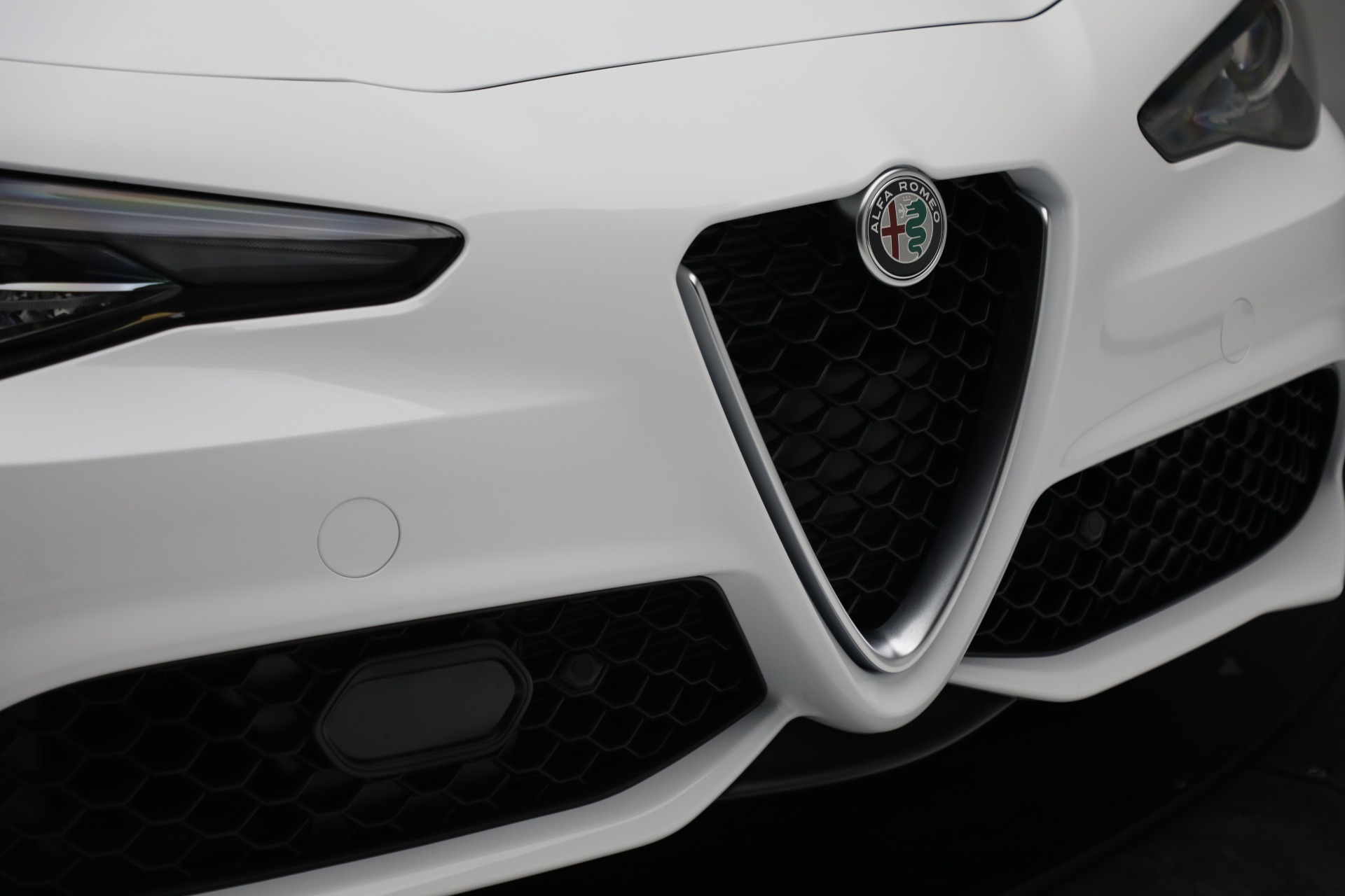 New-2022-Alfa-Romeo-Giulia-Ti