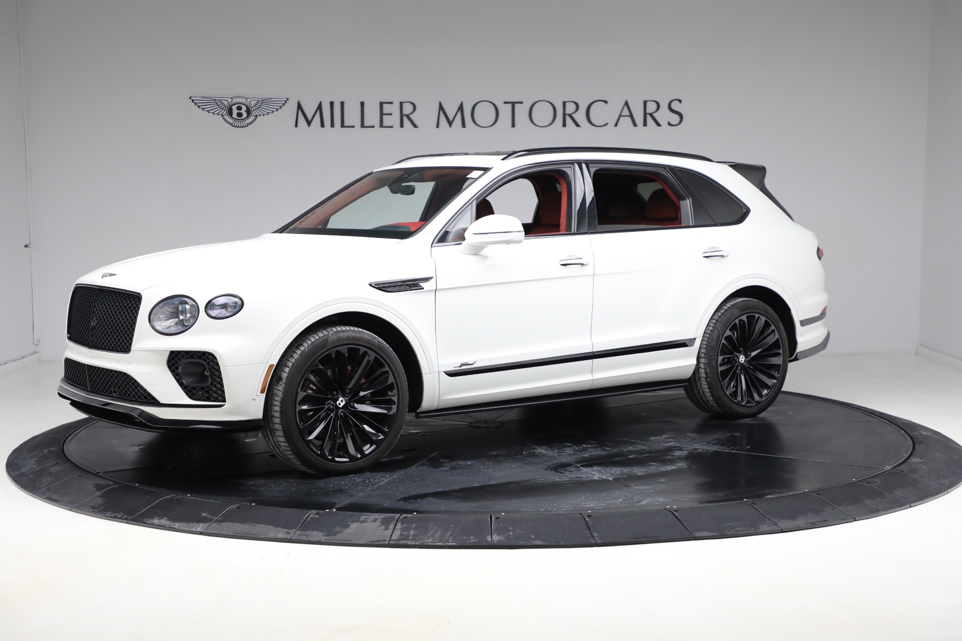 2022 Bentley Bentayga Speed photo 2