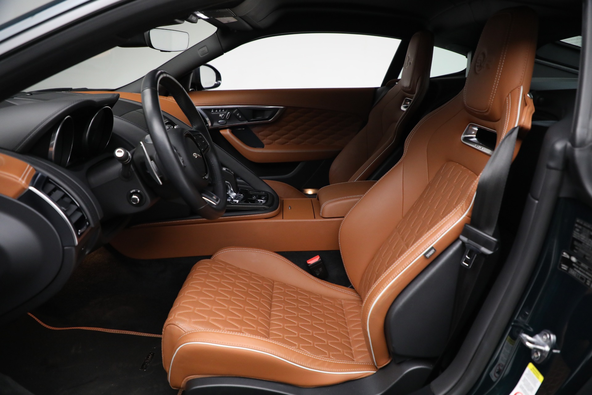 Used-2018-Jaguar-F-TYPE-SVR