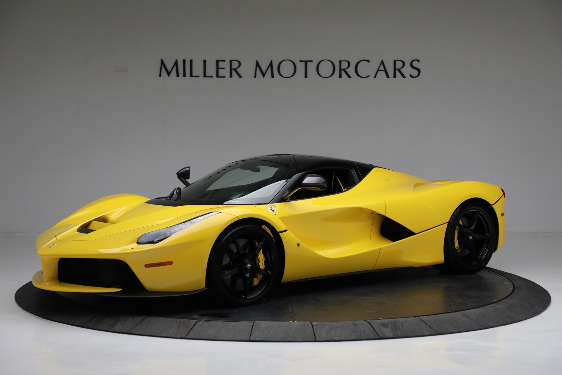 Lot 4 Miniatures Ferrari GT 1/43 – LaFerrari, F12, FXX, 360 Modena, Par IXO/Hachette