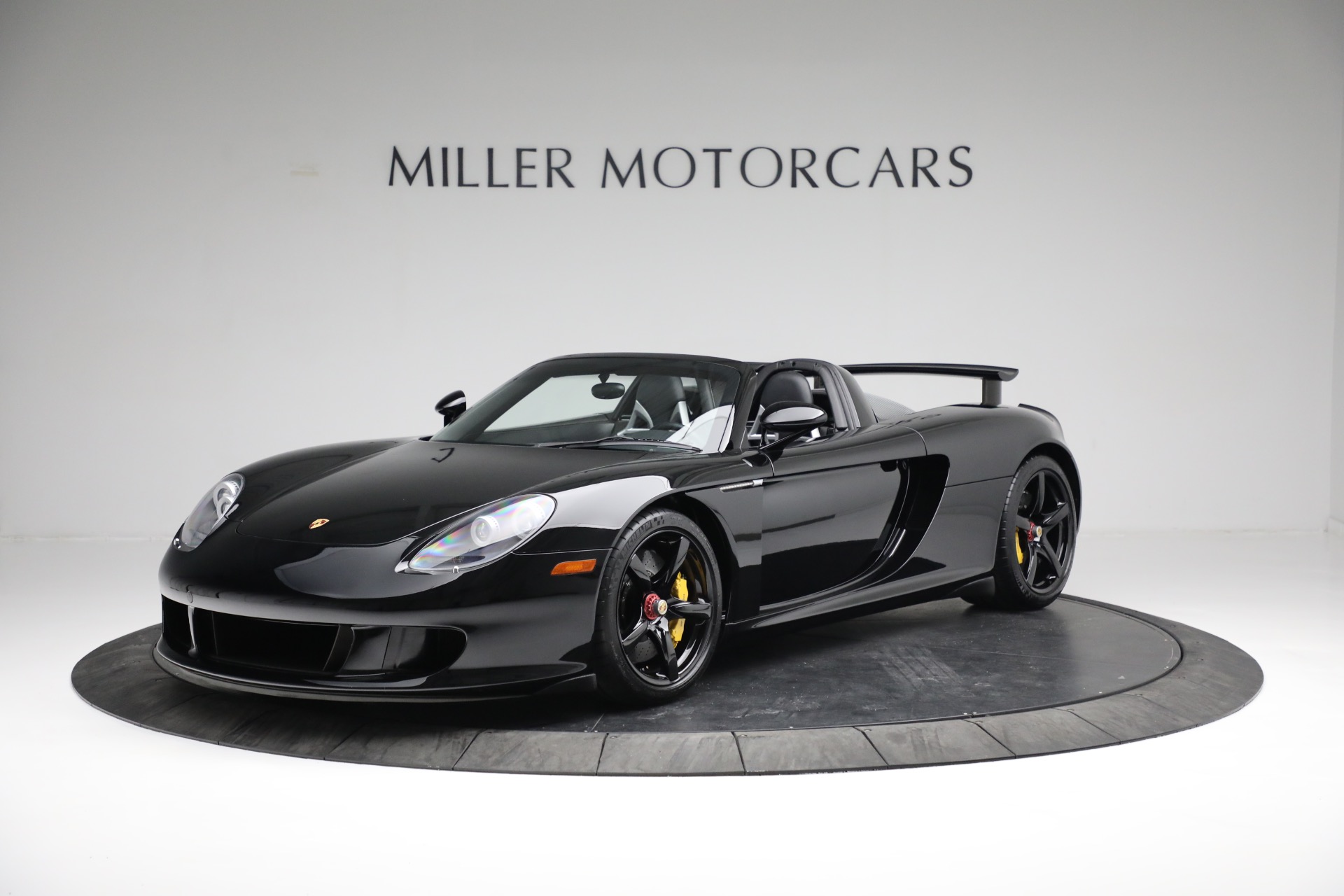 Pre-Owned 2005 Porsche Carrera GT For Sale ($1,400,000) | Miller Motorcars Stock #8431C Pre-Owned 2005 Porsche Carrera GT For Sale ($1,400,000) | Miller Motorcars Stock #8431C