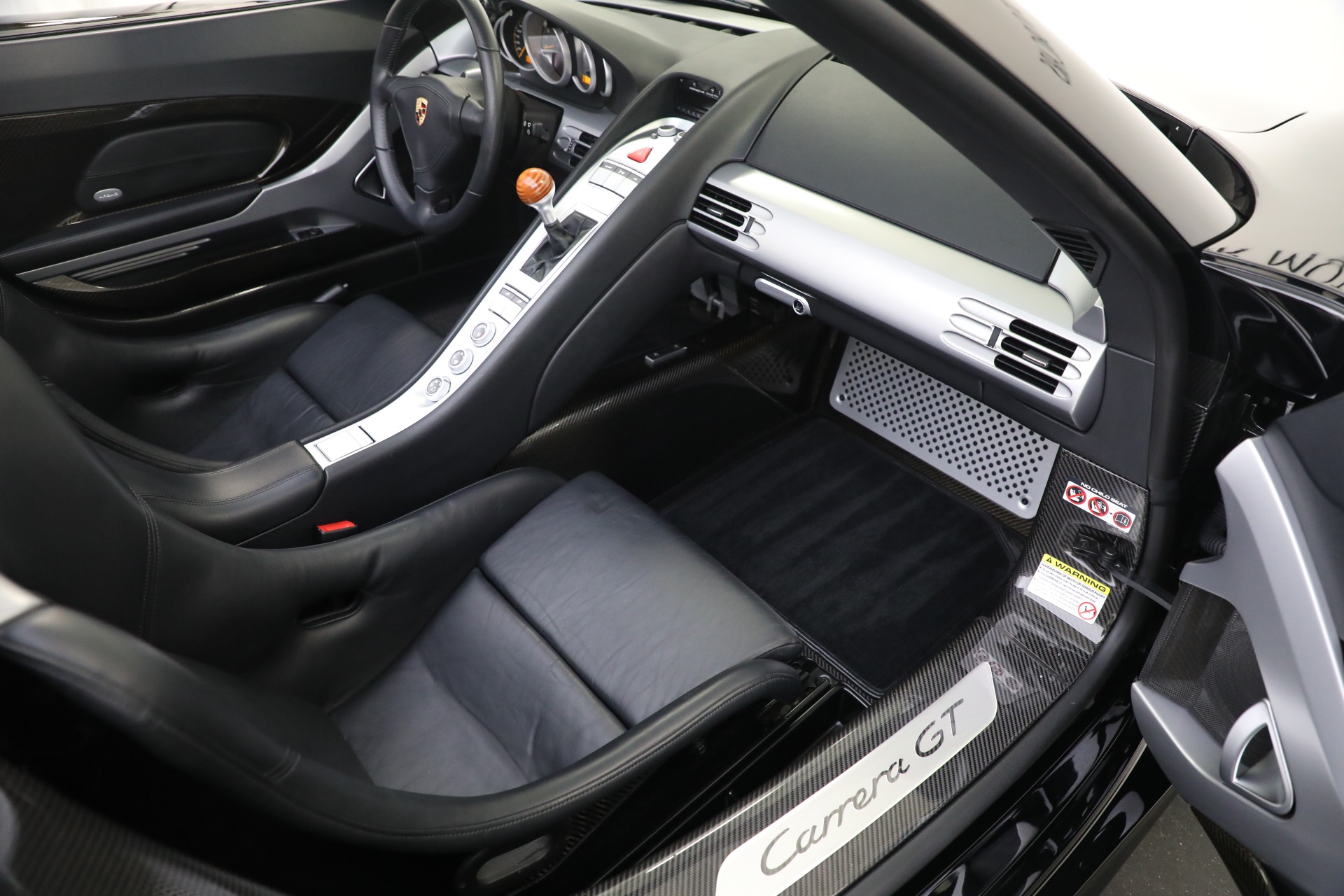Used-2005-Porsche-Carrera-GT
