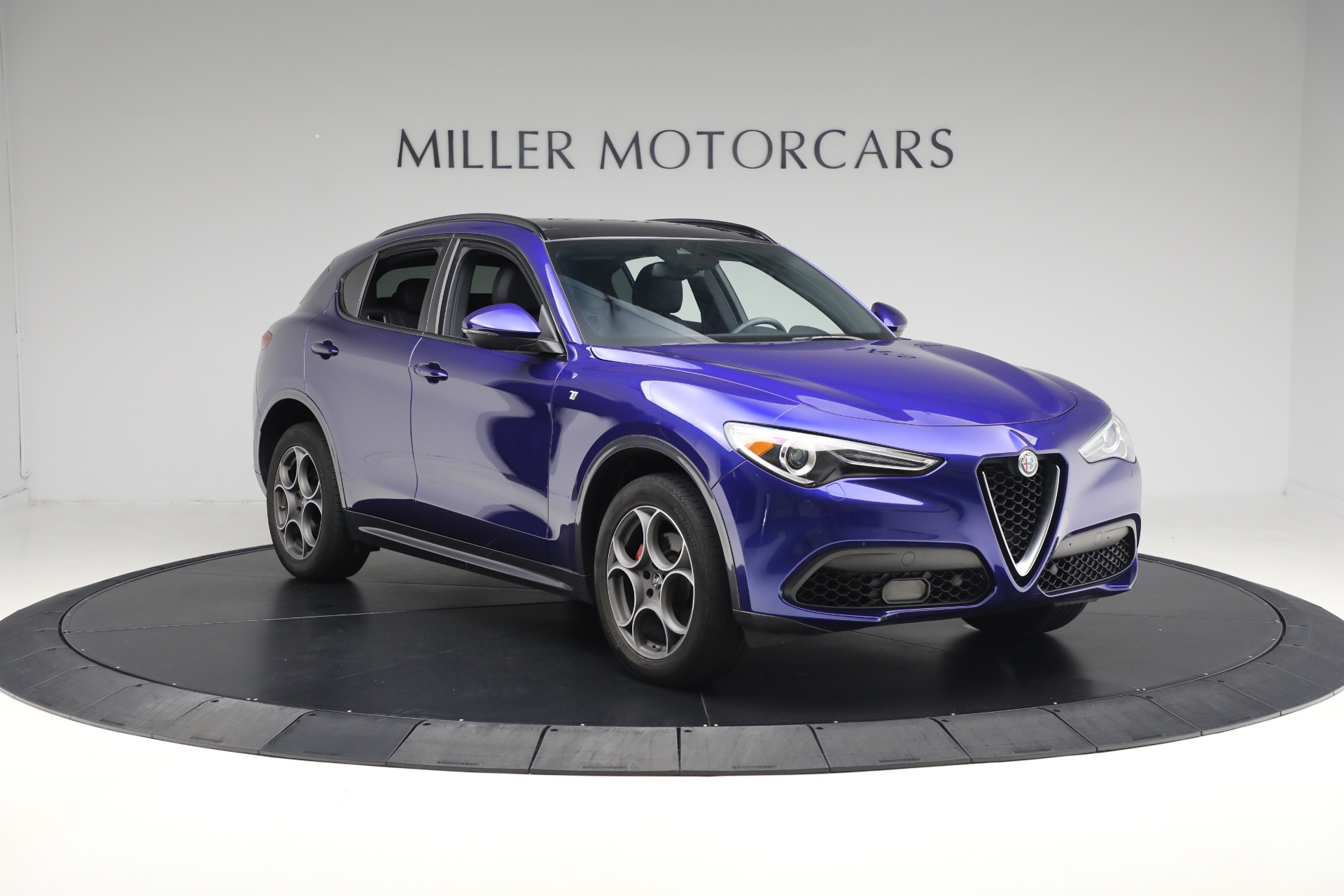 2022 Alfa Romeo Stelvio Ti photo 11