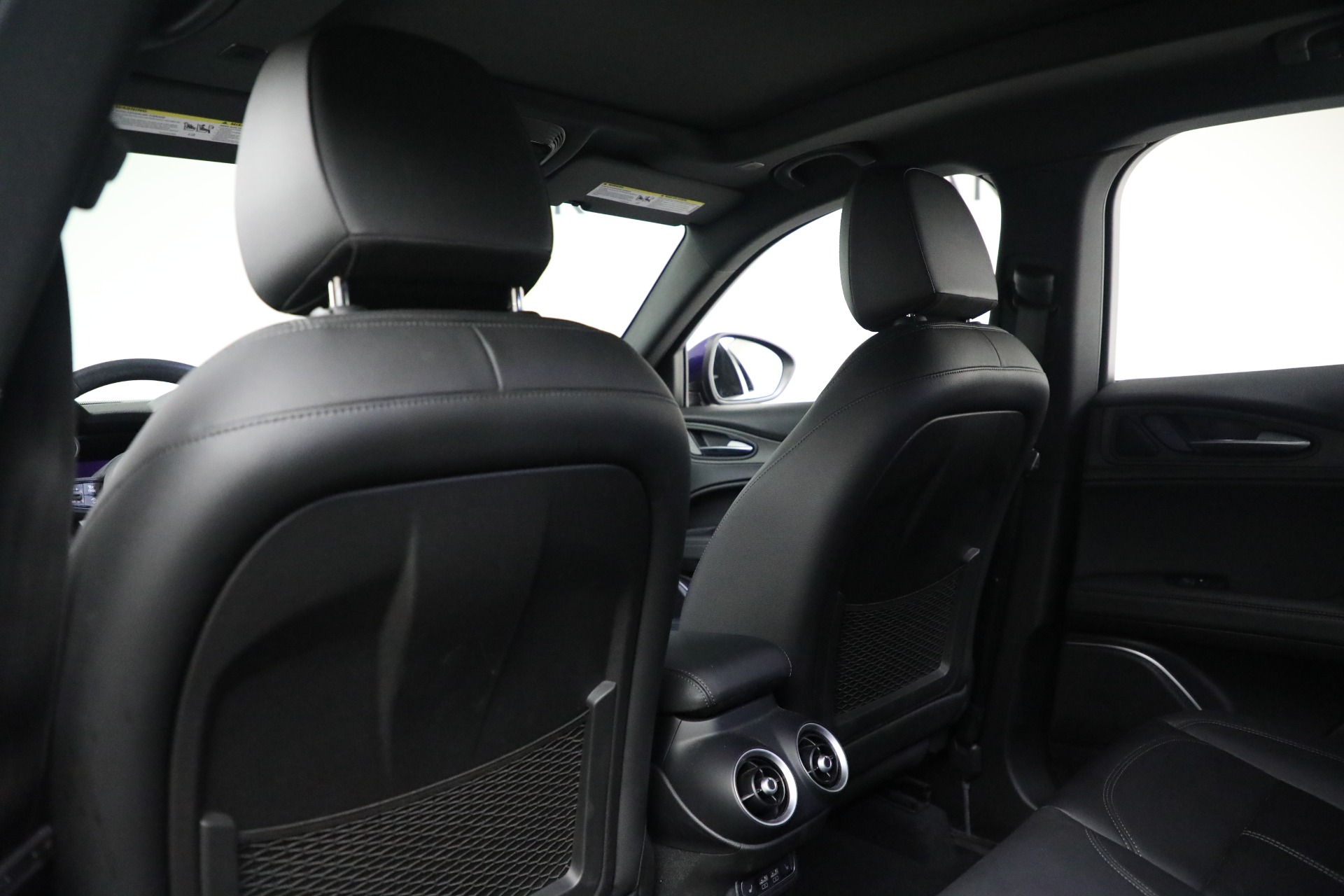2022 Alfa Romeo Stelvio Ti photo 20