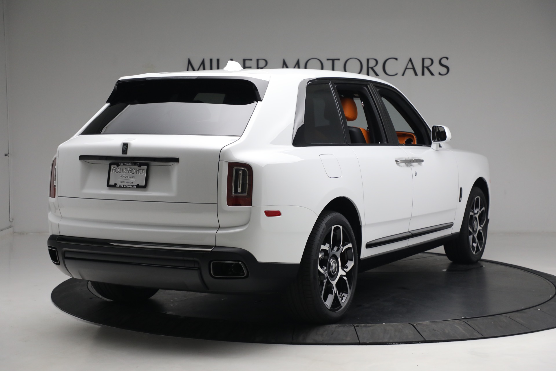 RollsRoyce Cullinan 67 Used and New SUVs MPVs Crossovers 4x4s jeeps  and new Land Vehicles for Sale are on sahibindencom