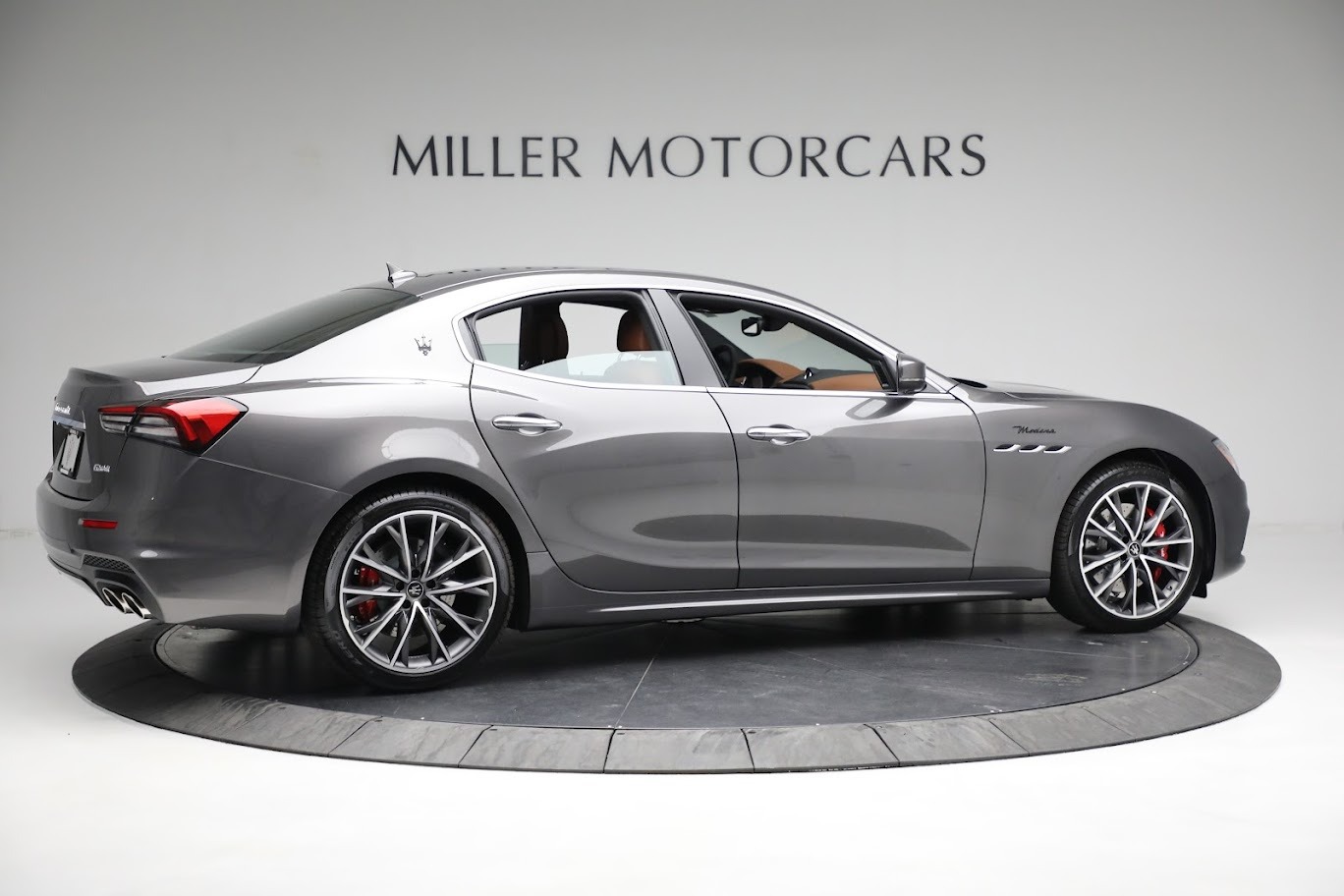 Certified Pre-Owned 2023 Maserati Ghibli Modena Q4 4D Sedan in Golden  Valley #PX419800