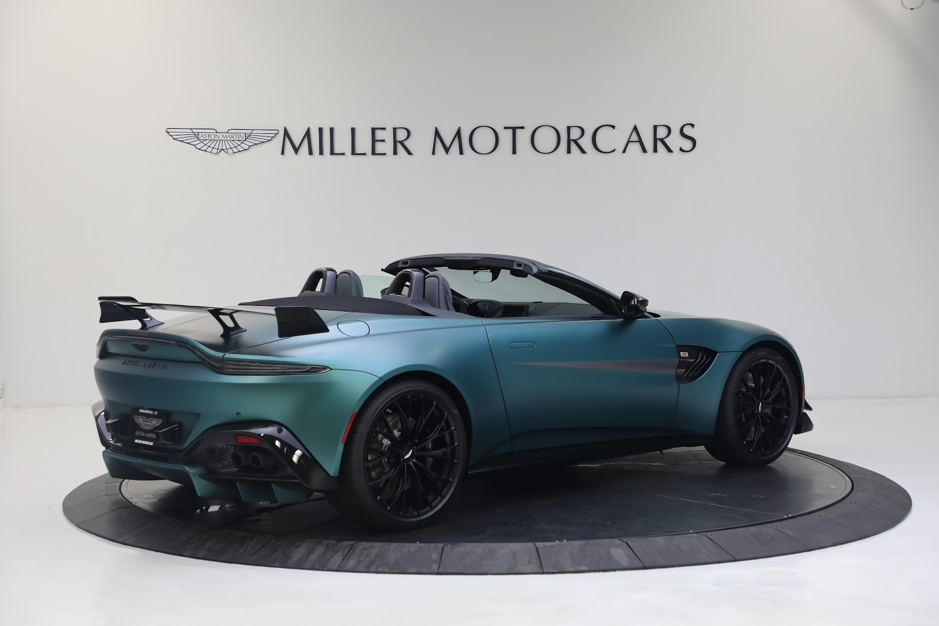 SALE】 SOLIDO 130 ASTON - MARTIN VANTAGE Solido Toys 130 Aston