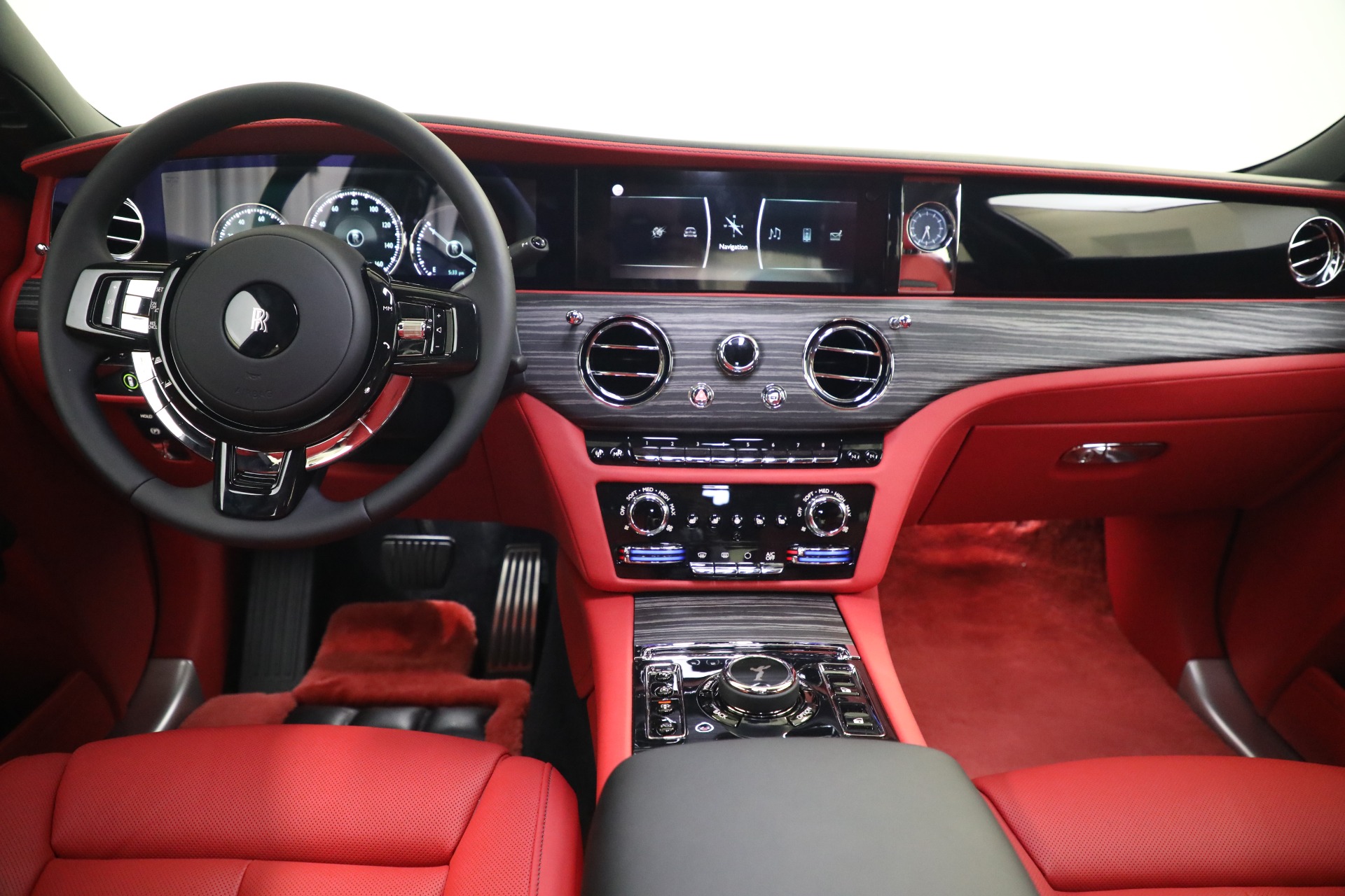 THE NEW ROLLS-ROYCE GHOST INTERIOR