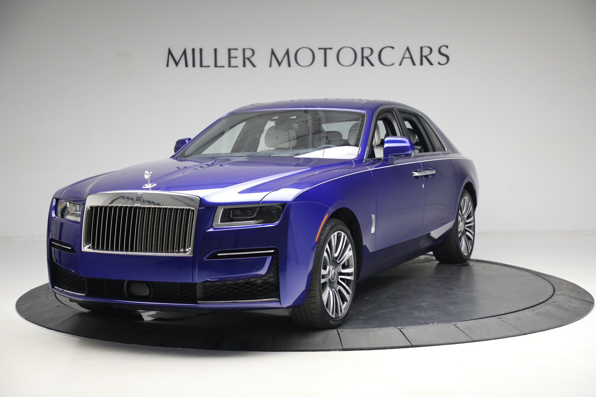 Rolls-Royce Luxury Interior Features - Miller Motorcars