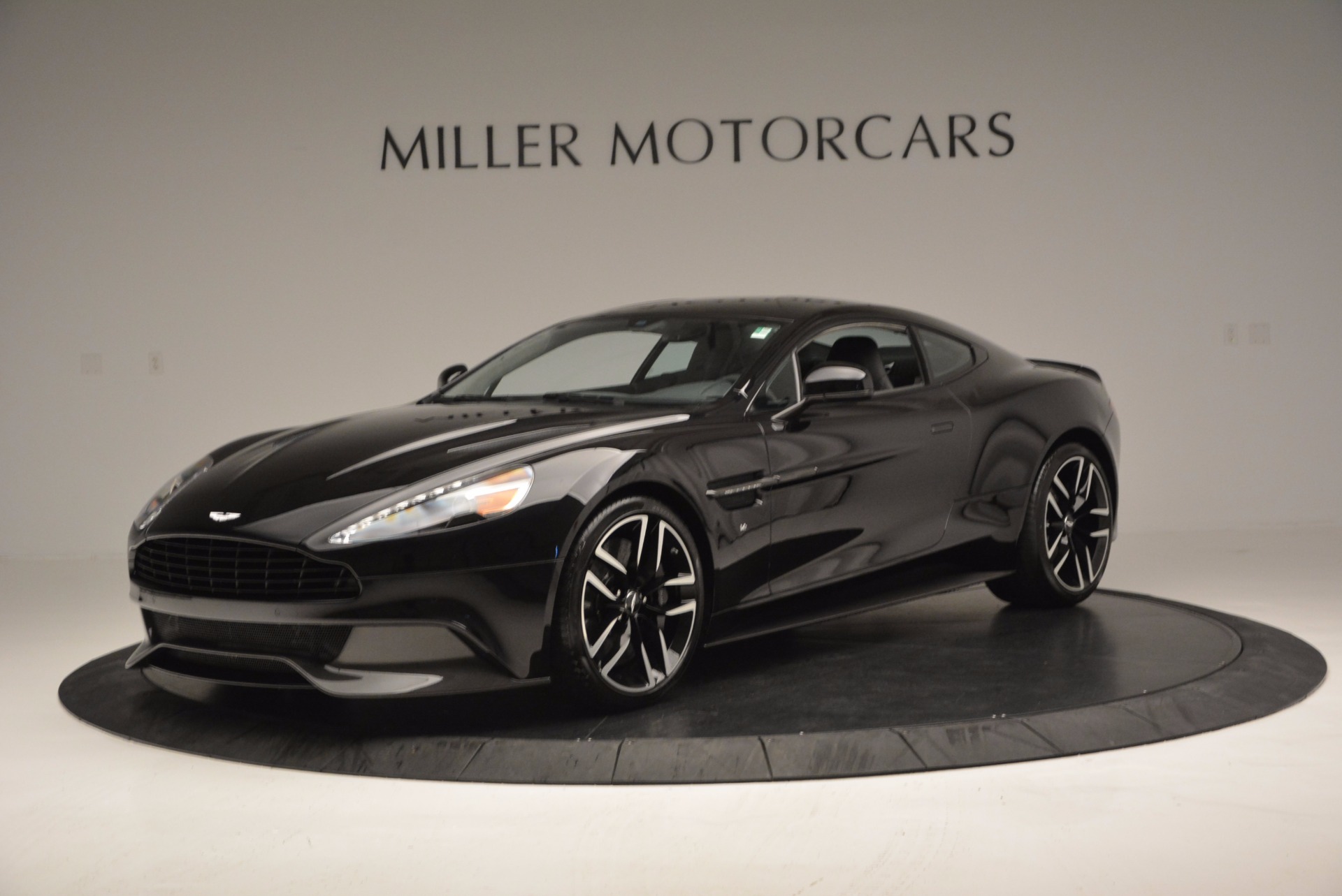 Pre Owned 2017 Aston Martin Vanquish Coupe For Sale