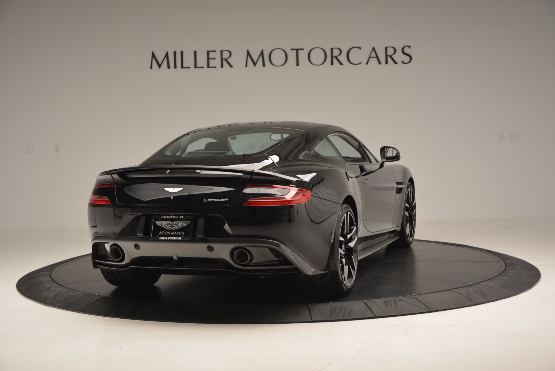 Pre Owned 2017 Aston Martin Vanquish Coupe For Sale