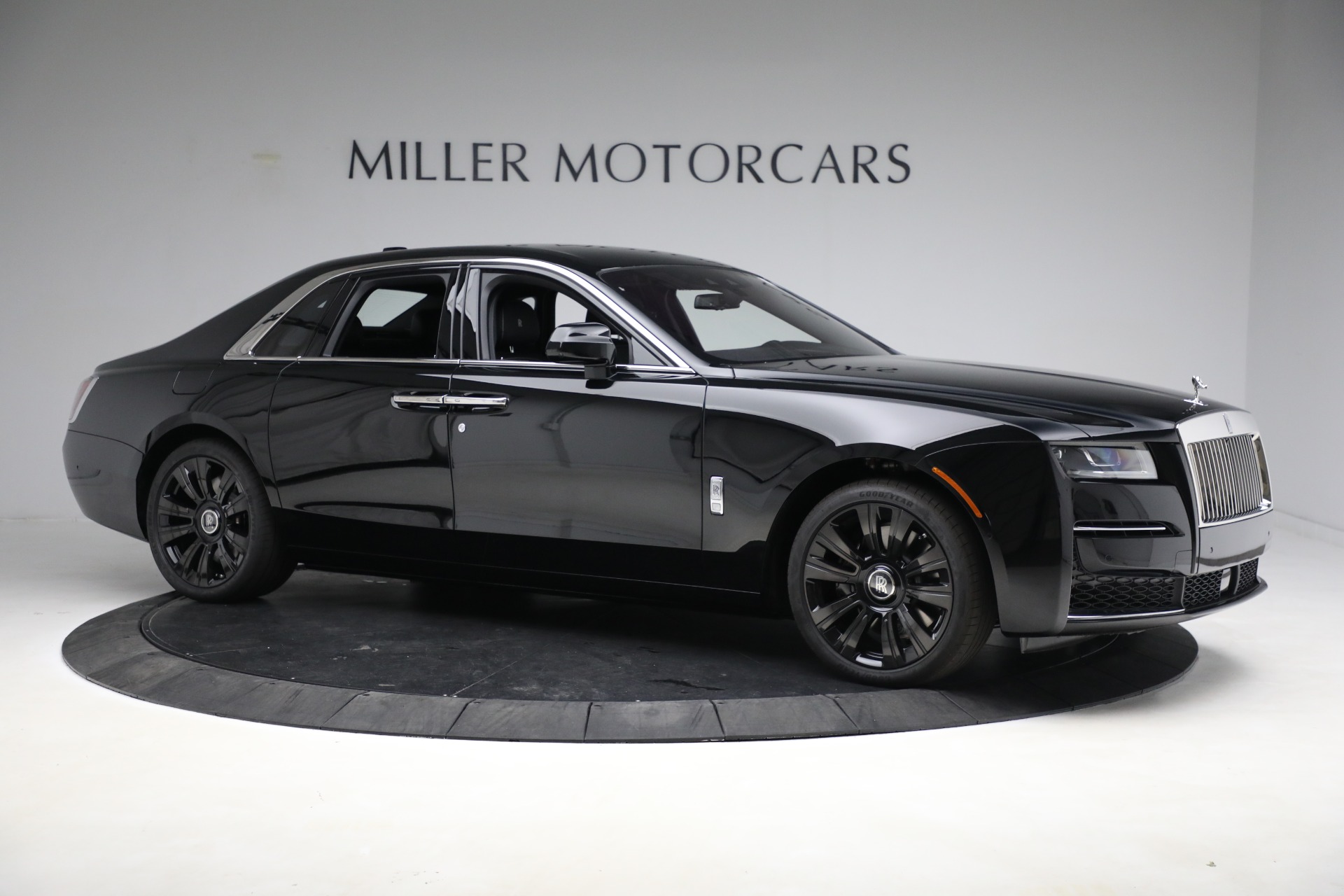 Rolls-Royce Luxury Interior Features - Miller Motorcars