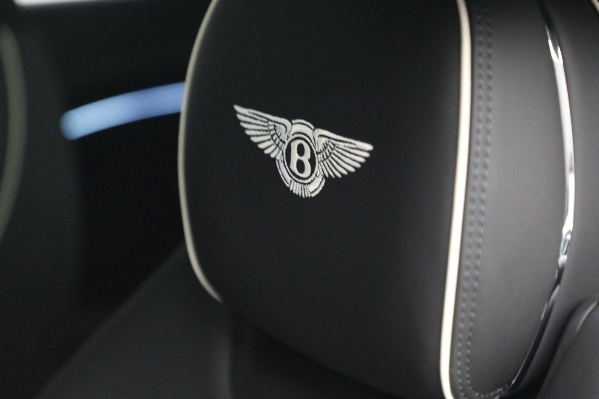 Bentley logo  Bentley continental gt, Bentley continental, Voiture bentley