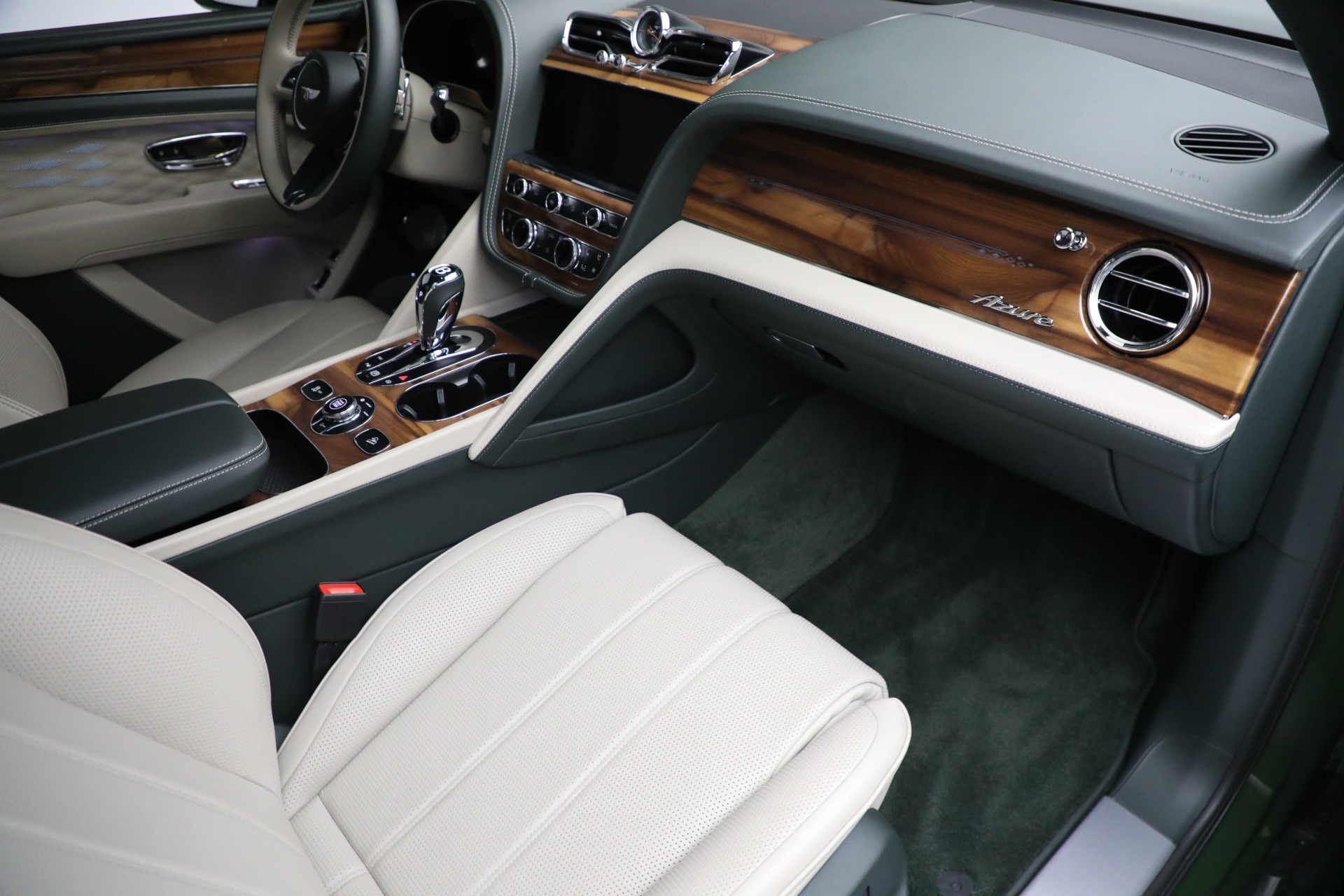 2023 Bentley Bentayga EWB Azure V8 photo 23