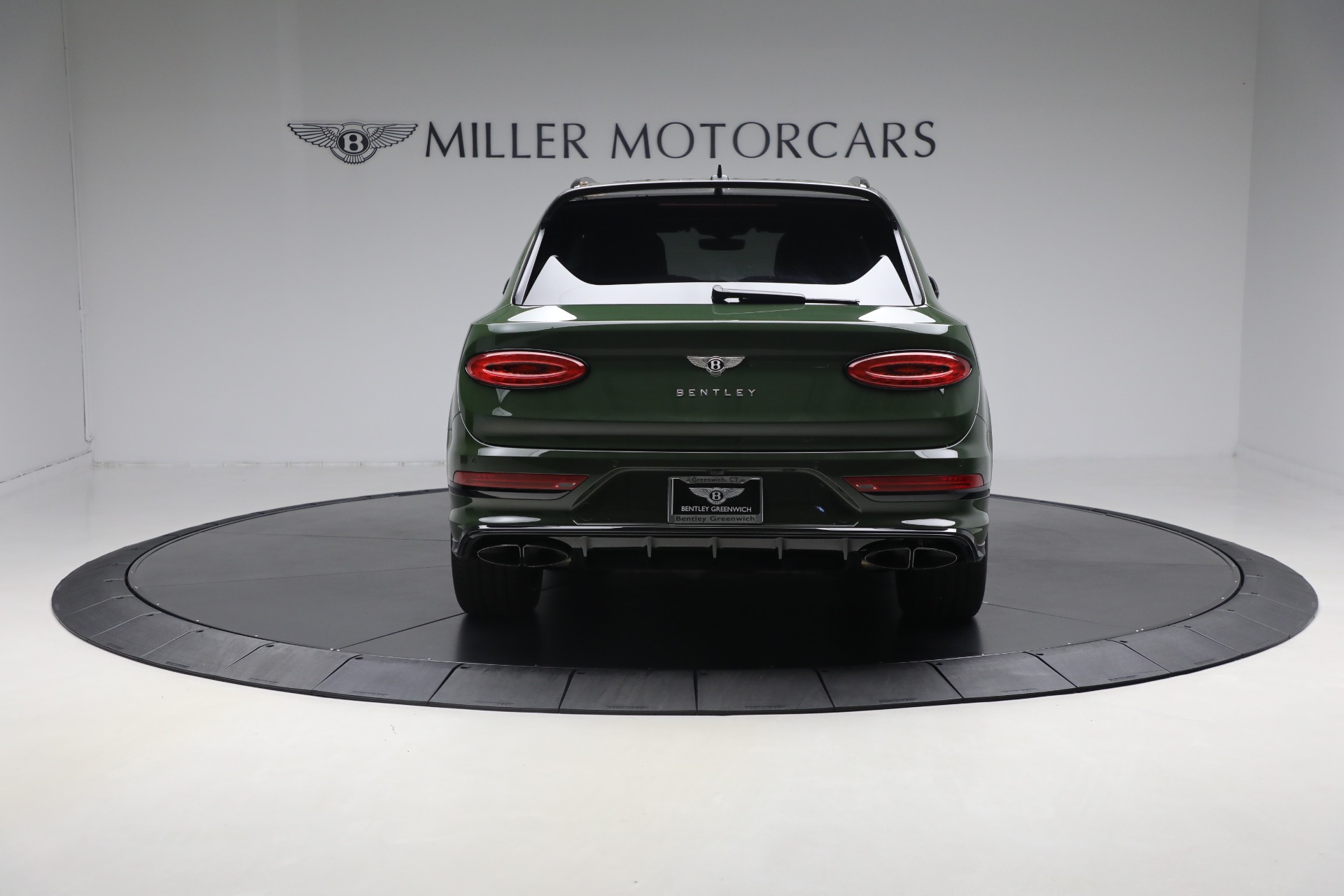 2023 Bentley Bentayga EWB Azure V8 photo 4