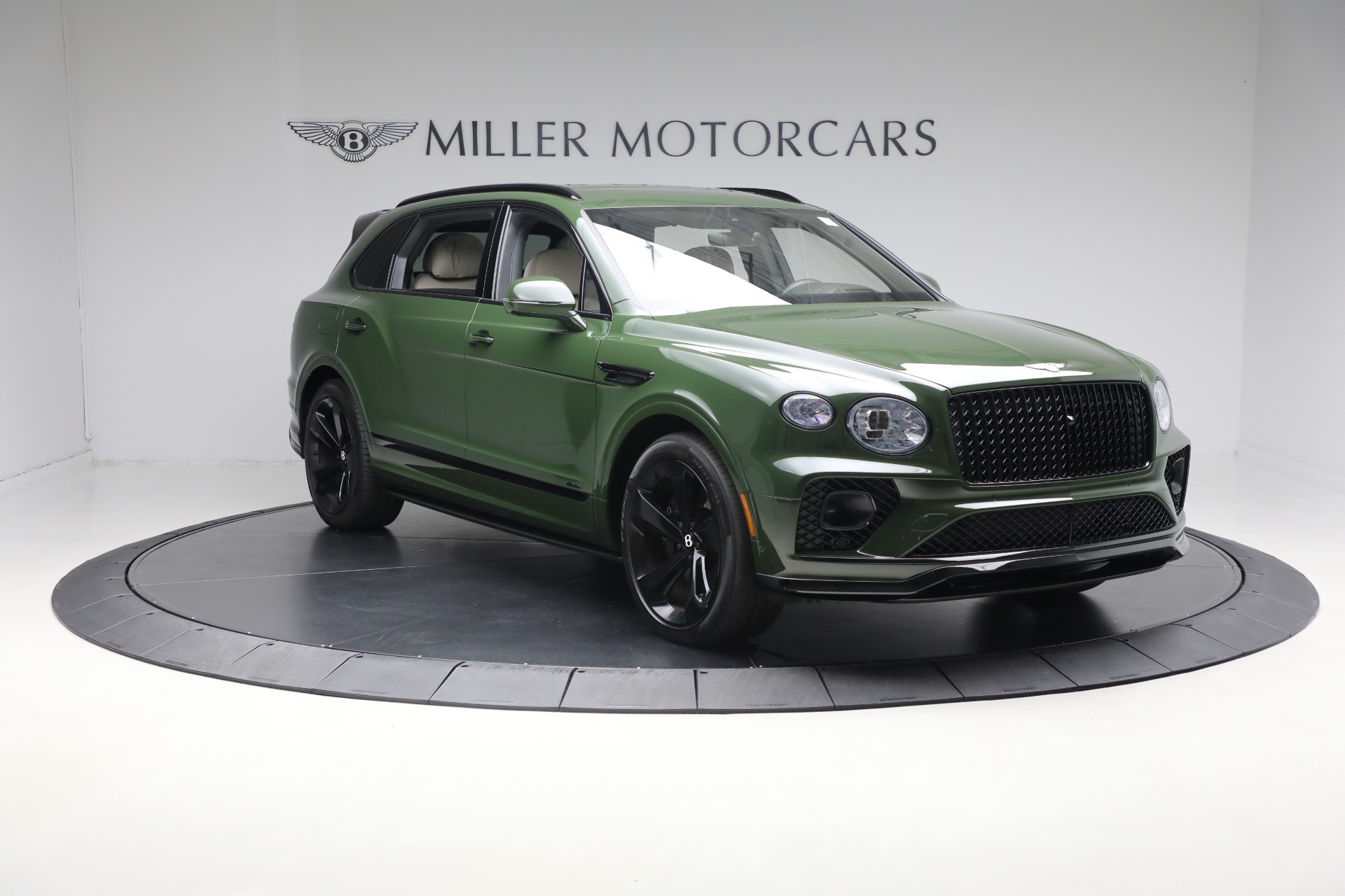 2023 Bentley Bentayga EWB Azure V8 photo 7