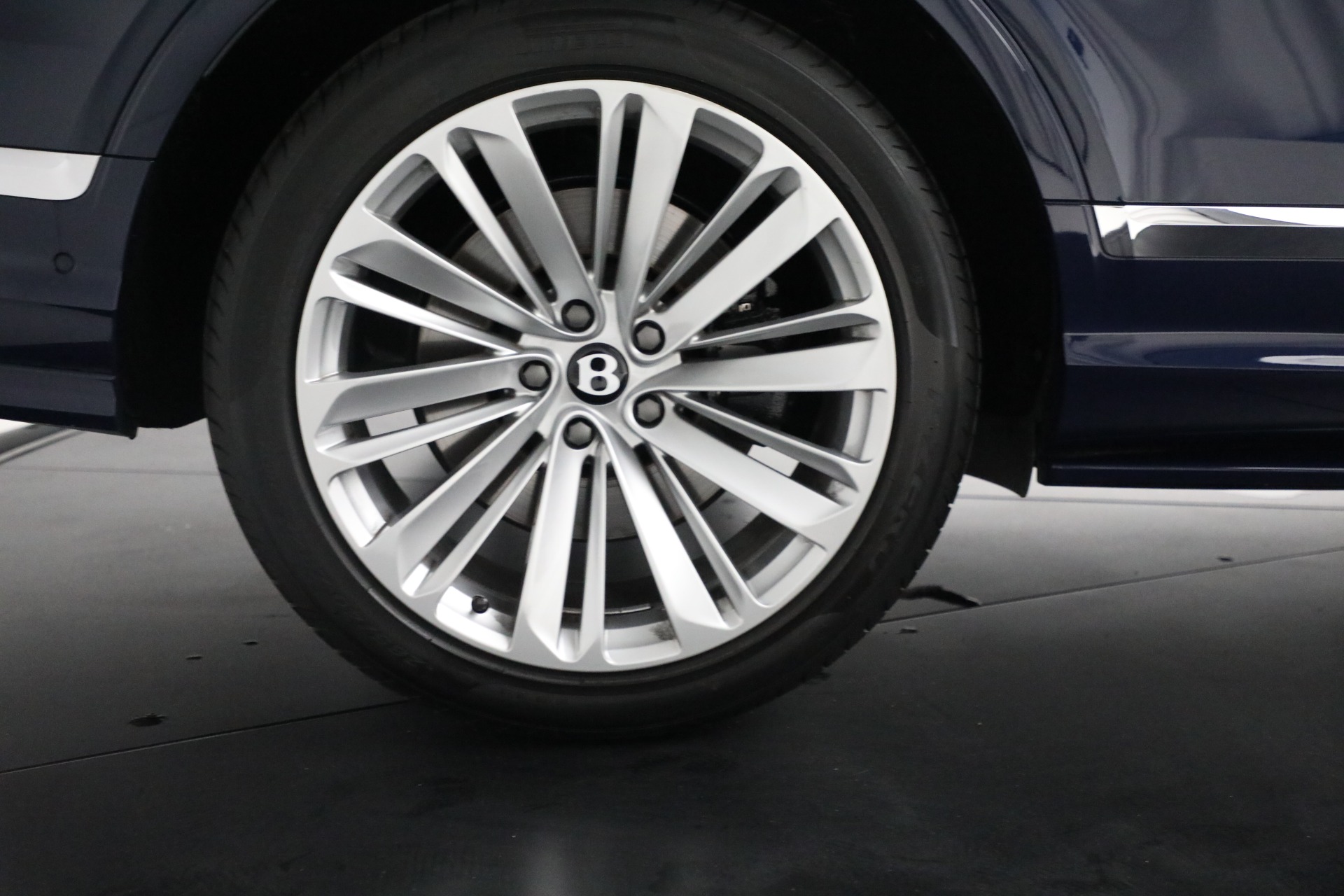 2023 Bentley Bentayga Speed photo 14