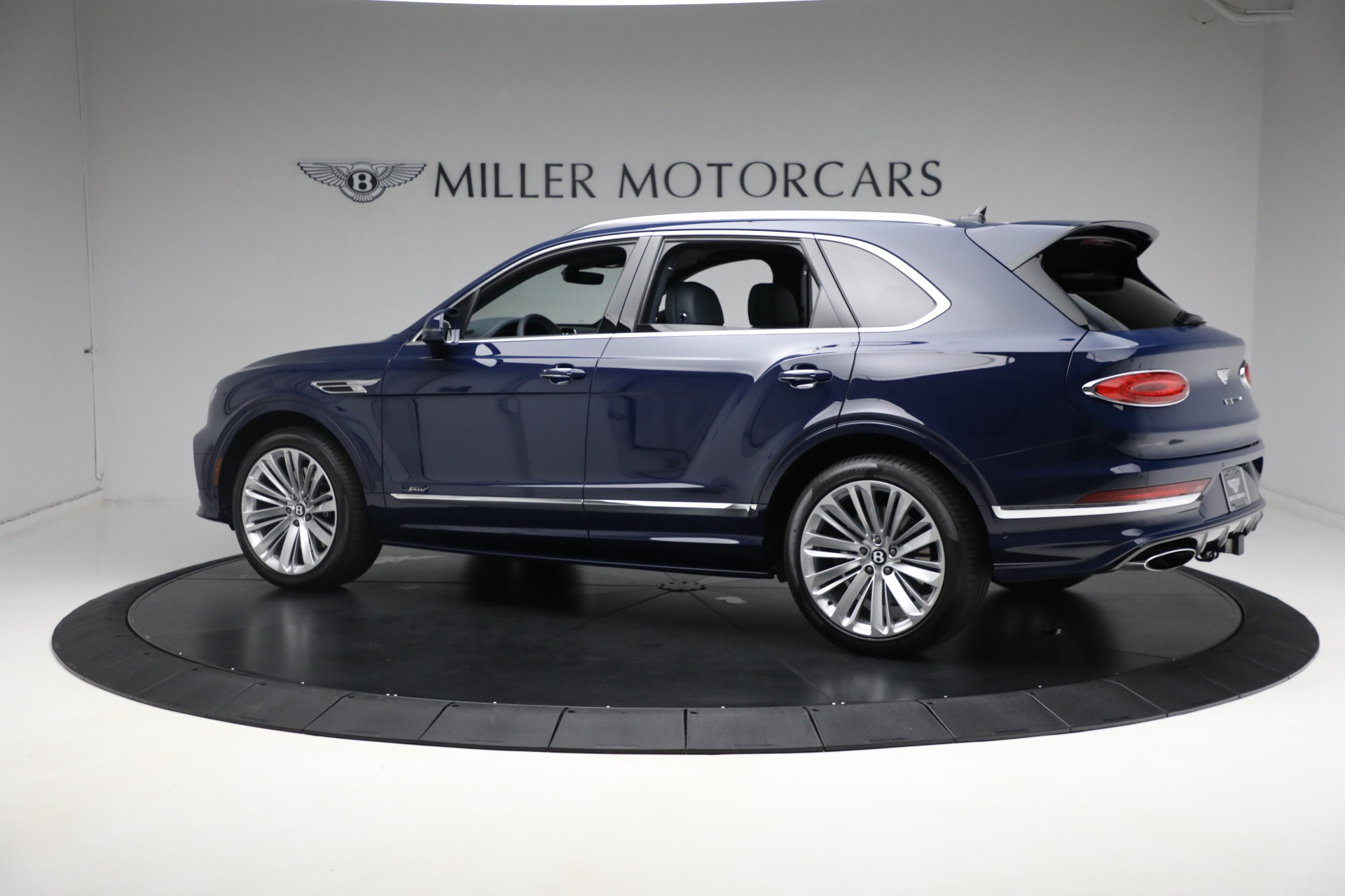 2023 Bentley Bentayga Speed photo 4