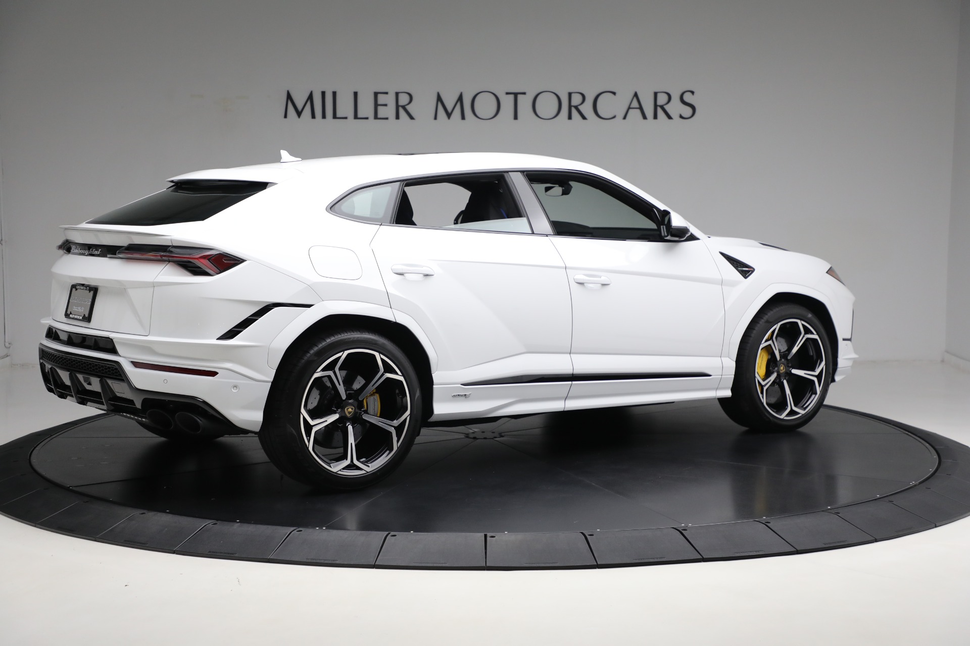 PreOwned 2024 Urus S For Sale () Miller Motorcars Stock