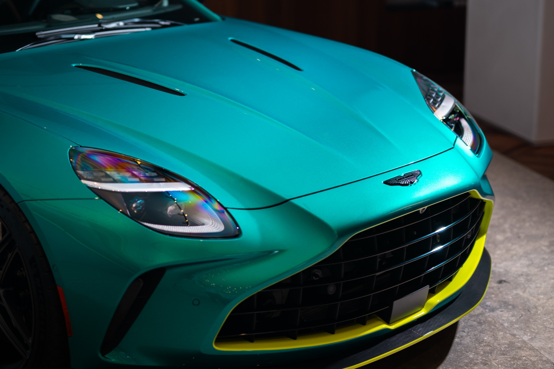 New 2025 Aston Martin Vantage For Sale () Miller Motorcars Stock 