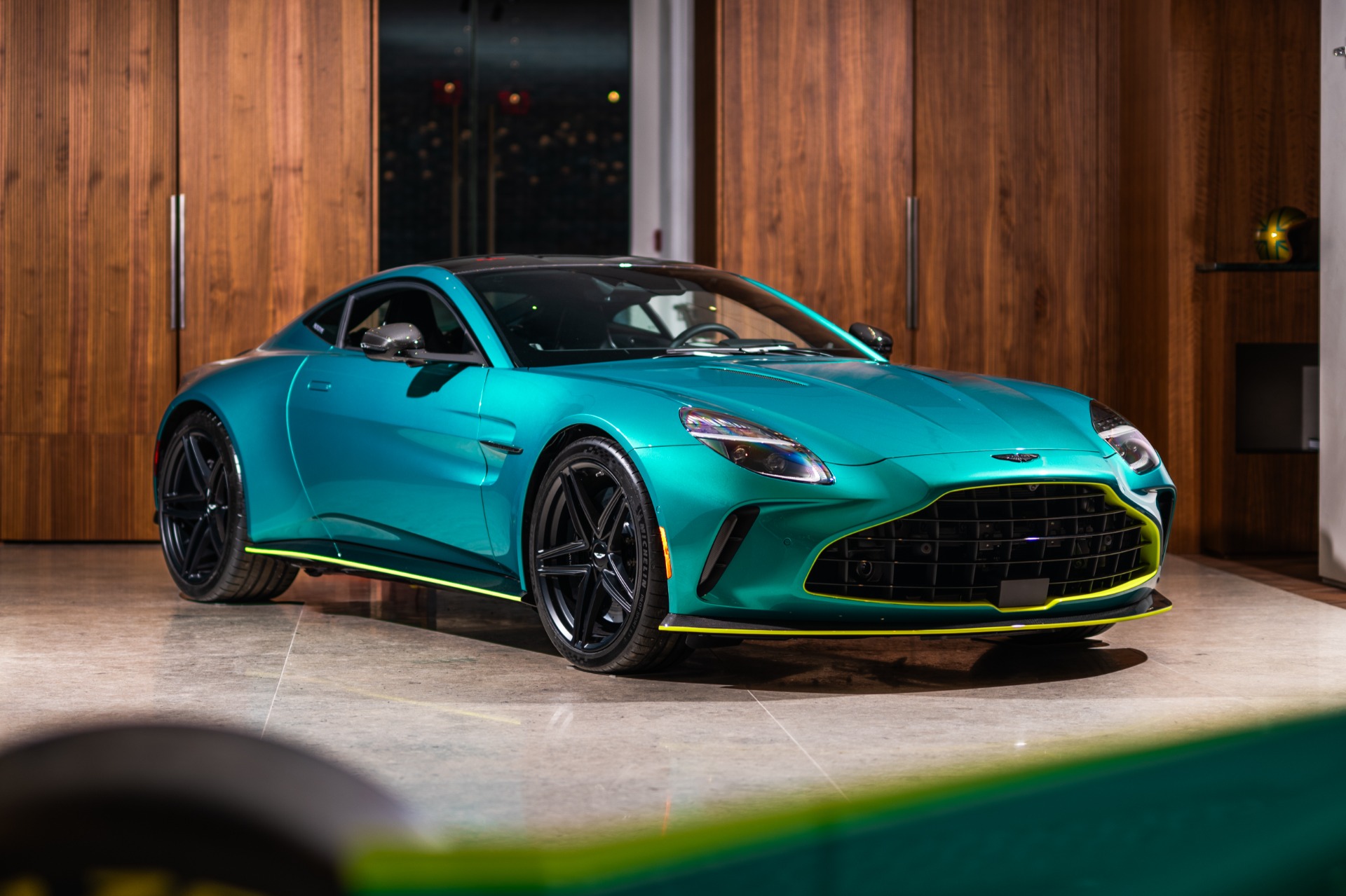 New 2025 Aston Martin Vantage For Sale () Miller Motorcars Stock 